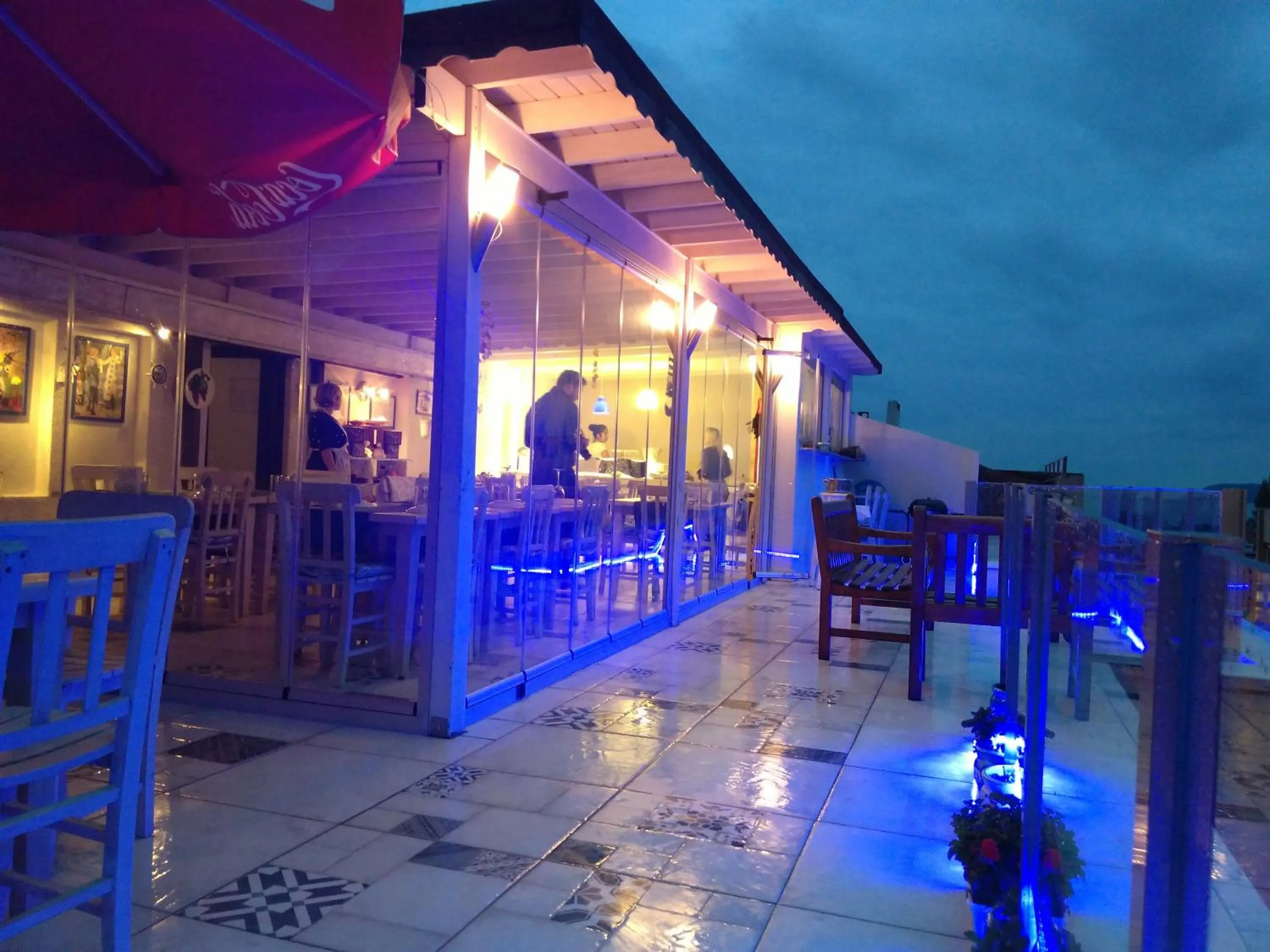 Restaurant/places to eat in The City Residence Hotel