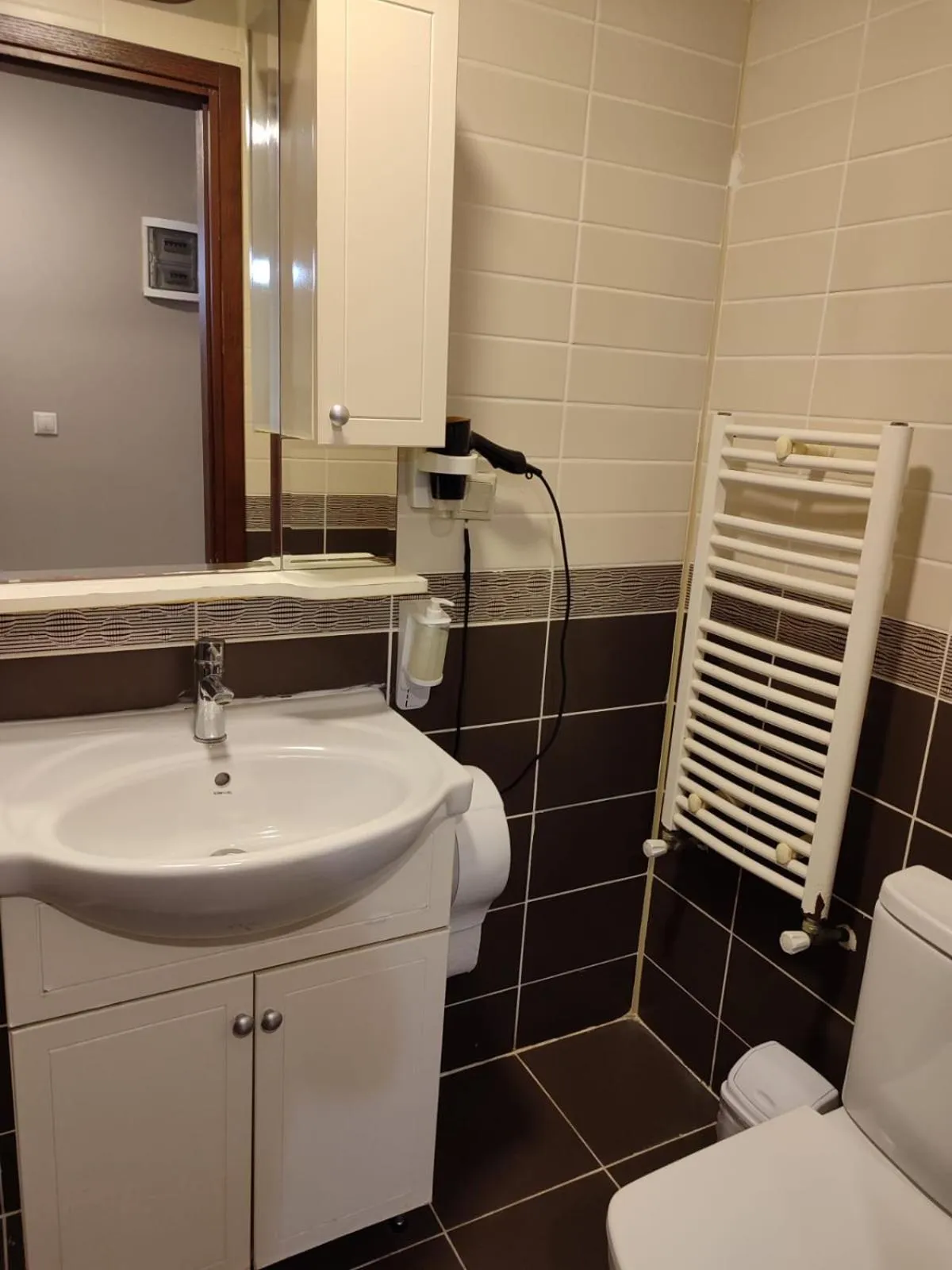 Toilet in The City Residence Hotel