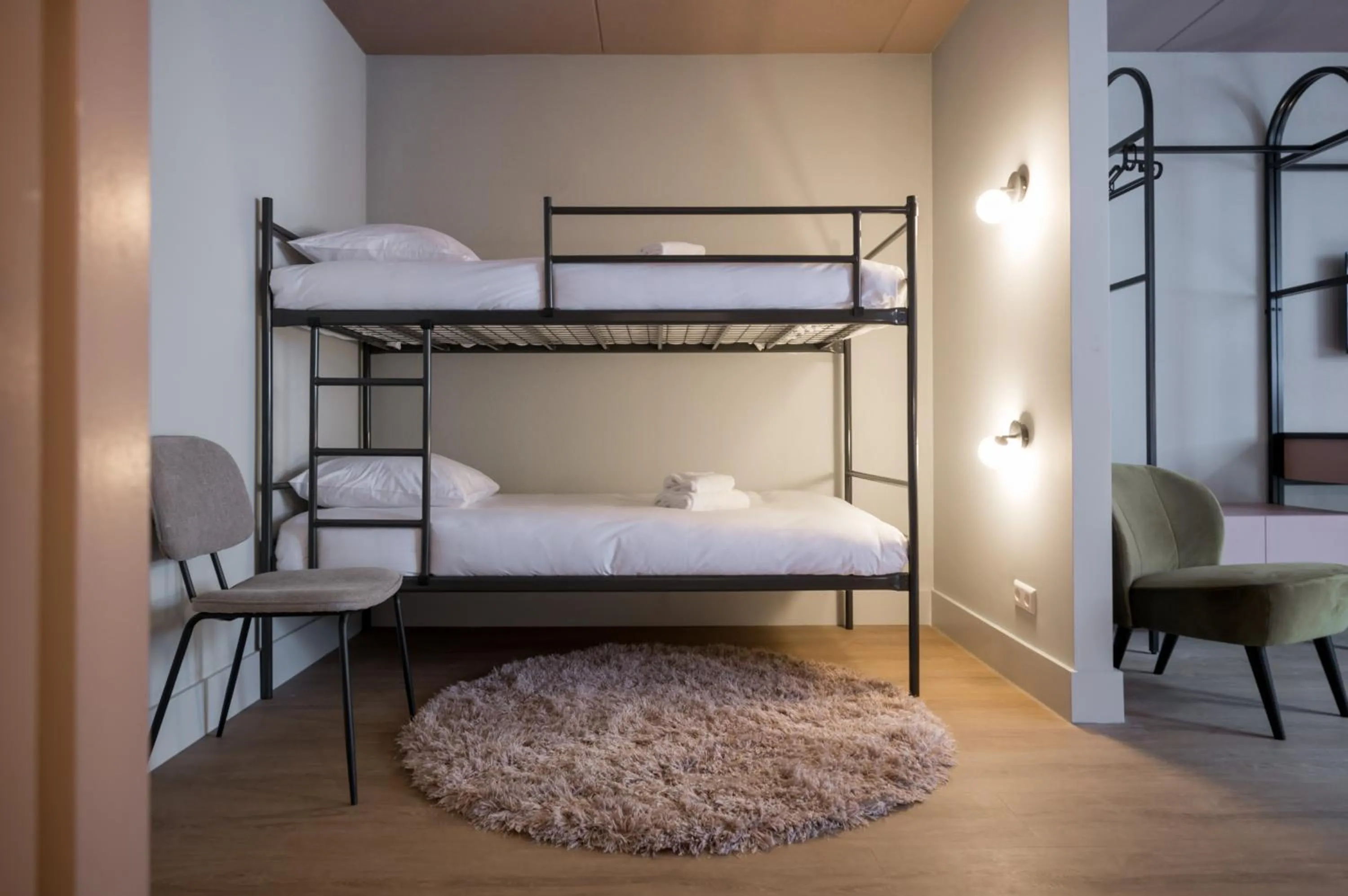 bunk bed, Bed in Hotel Halbert