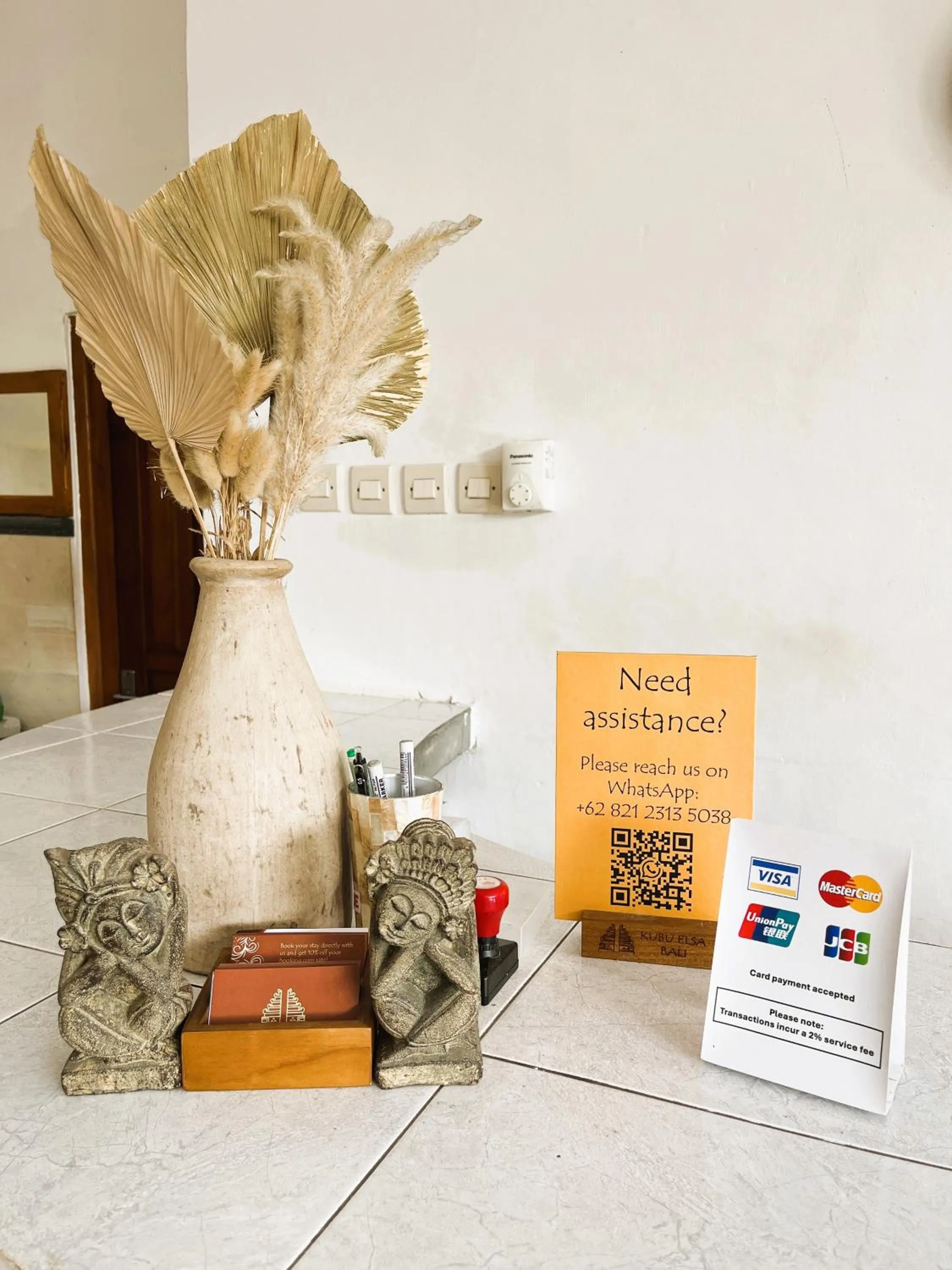 Decorative detail in Kubu Elsa Bali