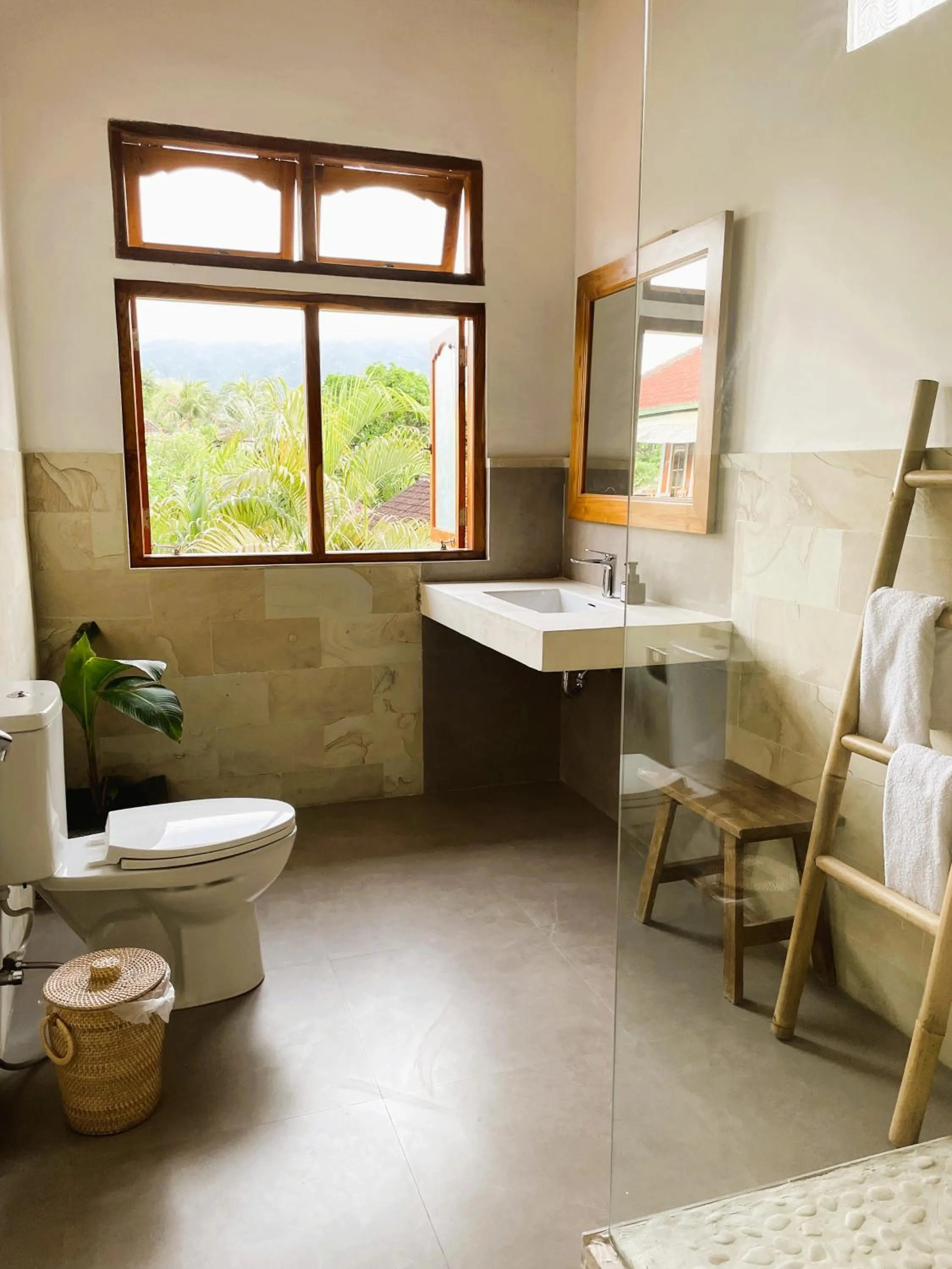 Toilet in Kubu Elsa Bali