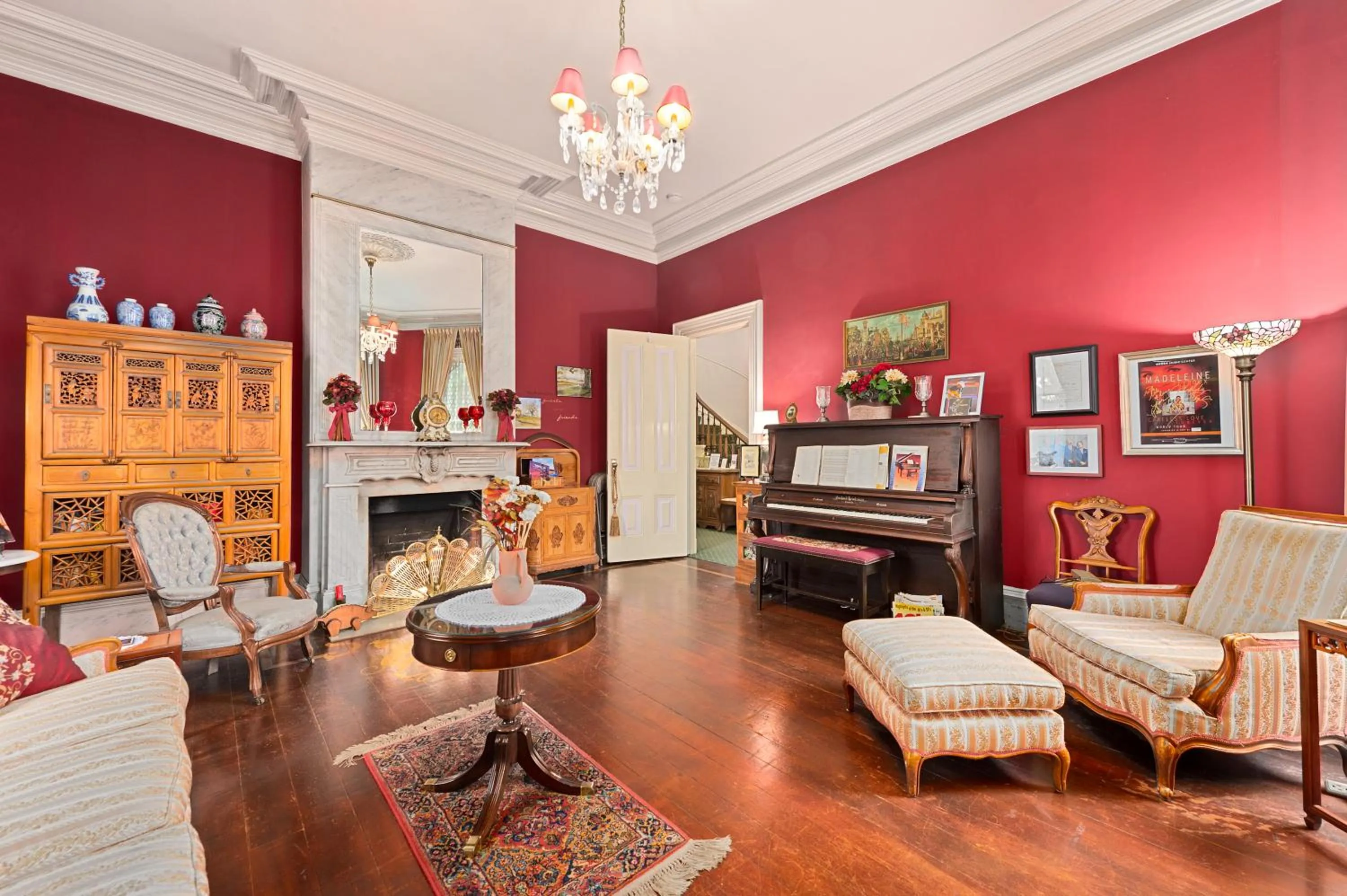 Seating area in The Gables Wine Country Inn
