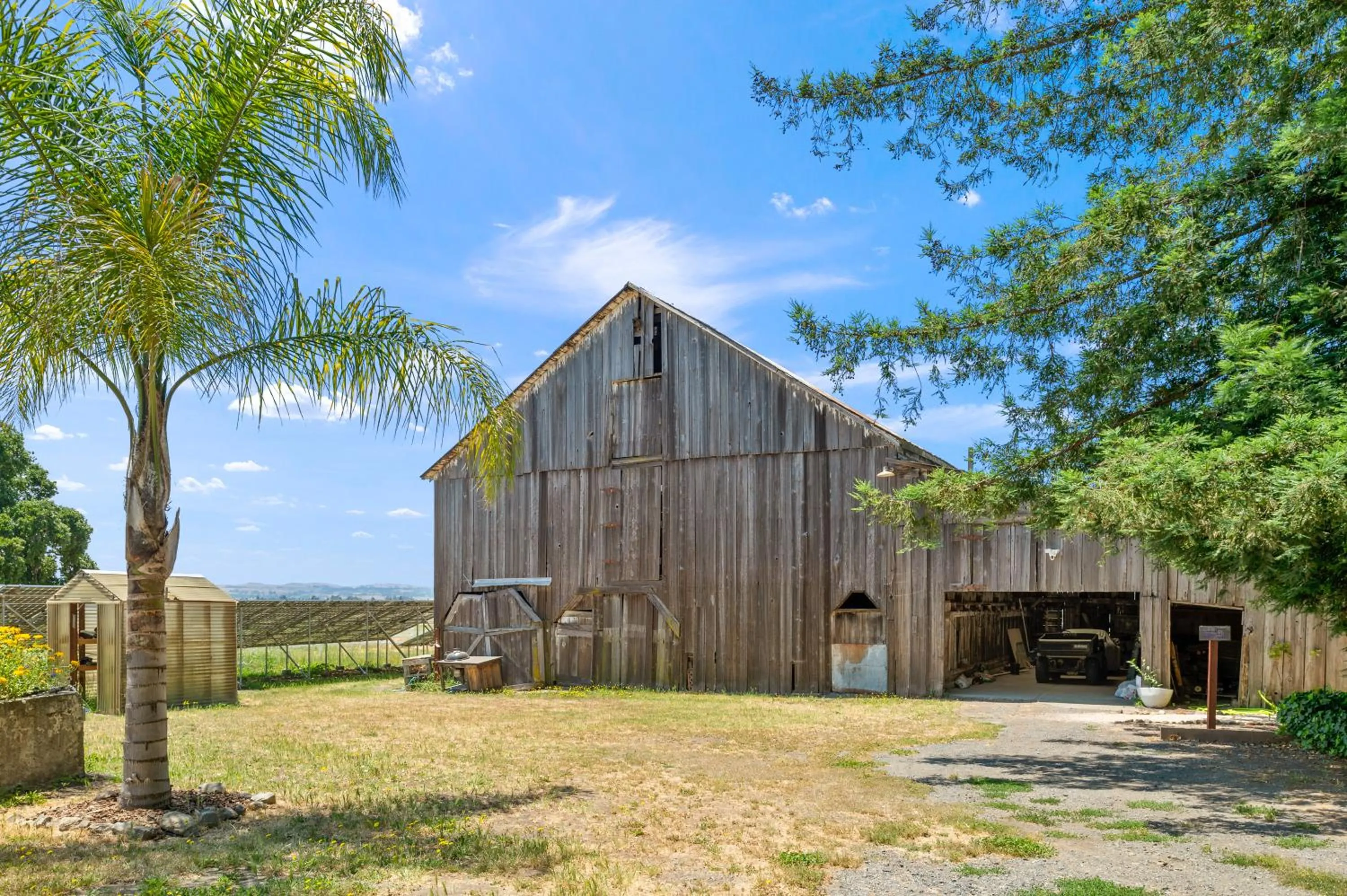 Property building in The Gables Wine Country Inn