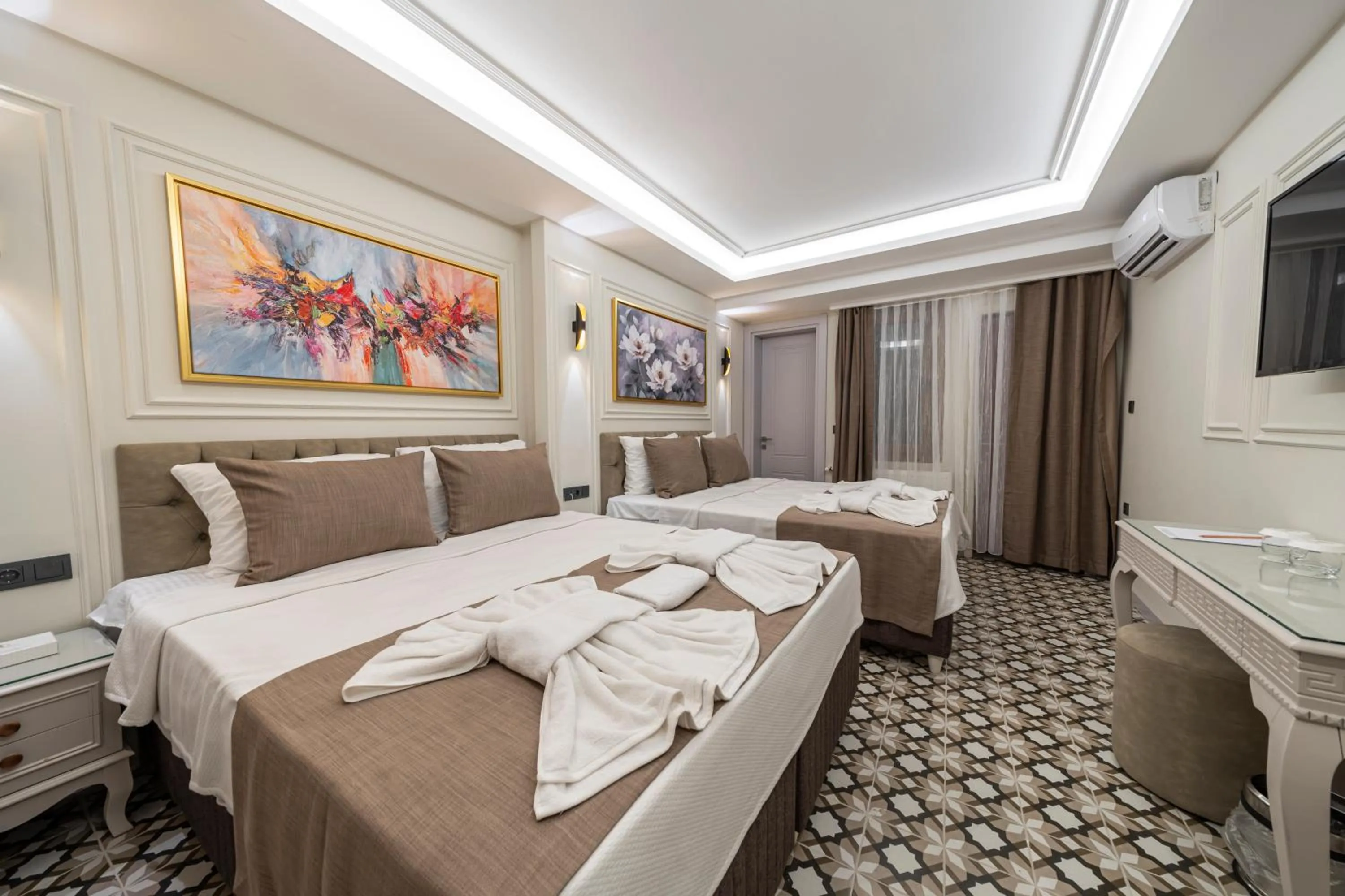 Bed in Pera Luna Premium Hotel