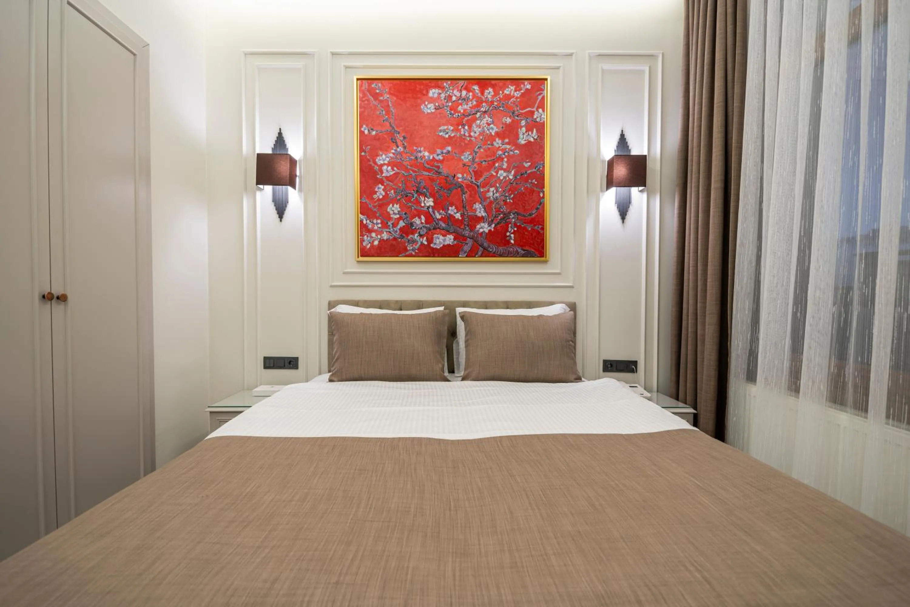 Bed in Pera Luna Premium Hotel