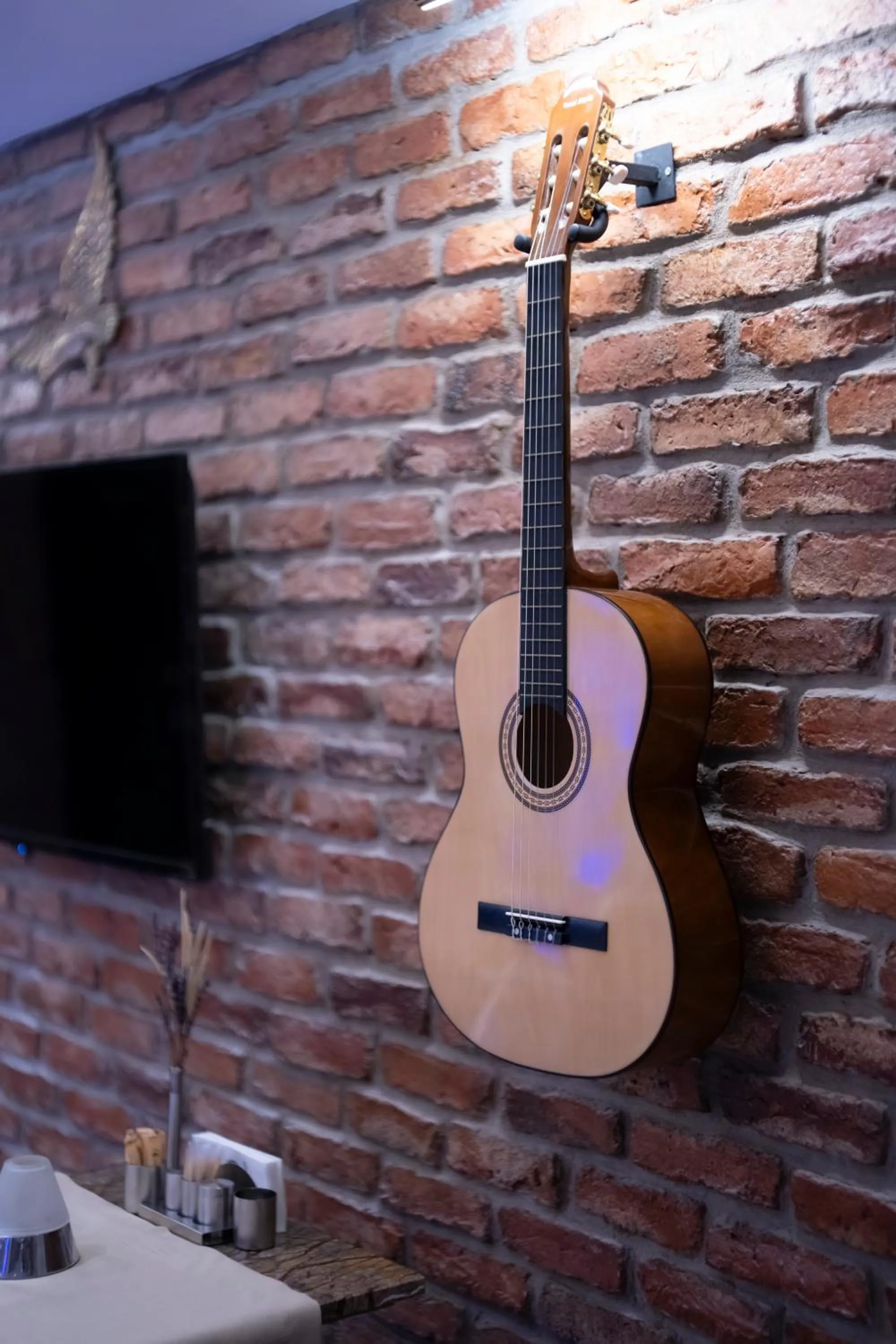 TV and multimedia in Pera Luna Premium Hotel