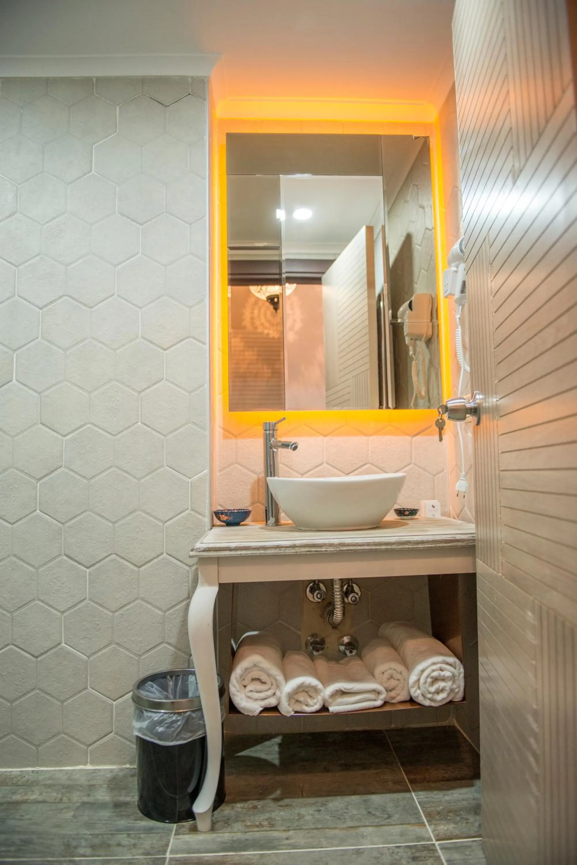 Shower in La Vie Konak Otel