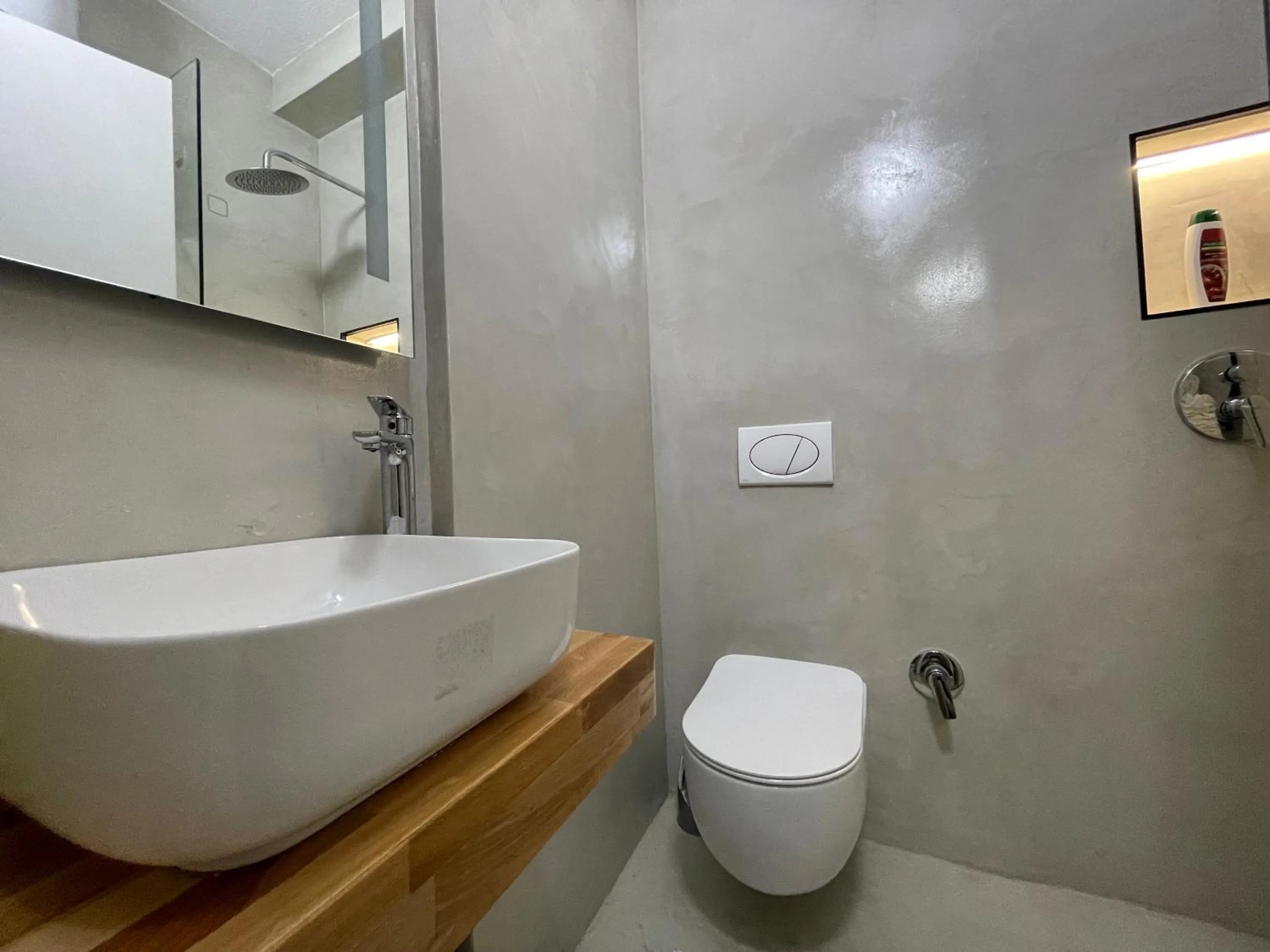 Bathroom in Myslym Shyri's Apartments