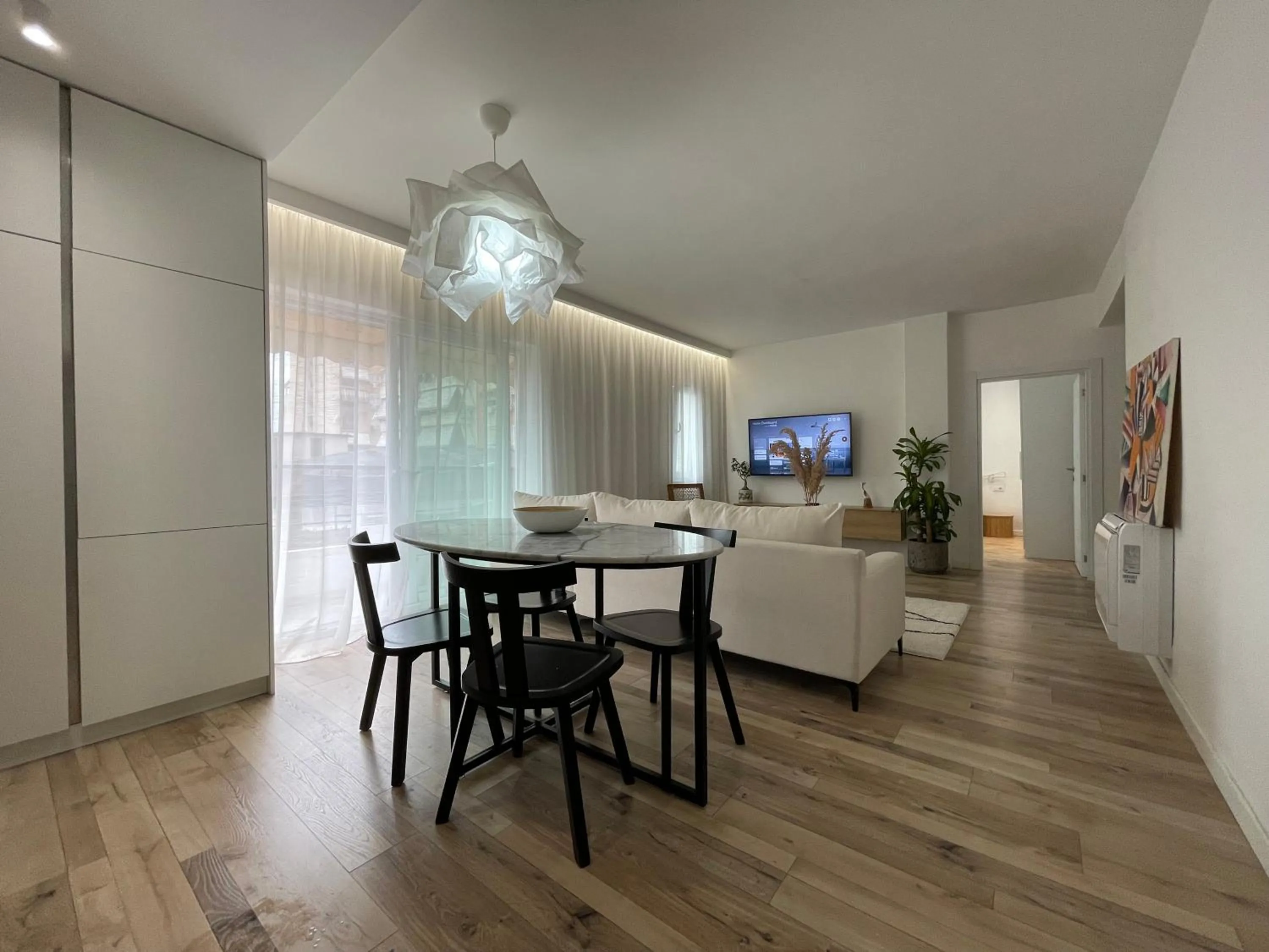 TV and multimedia in Myslym Shyri's Apartments