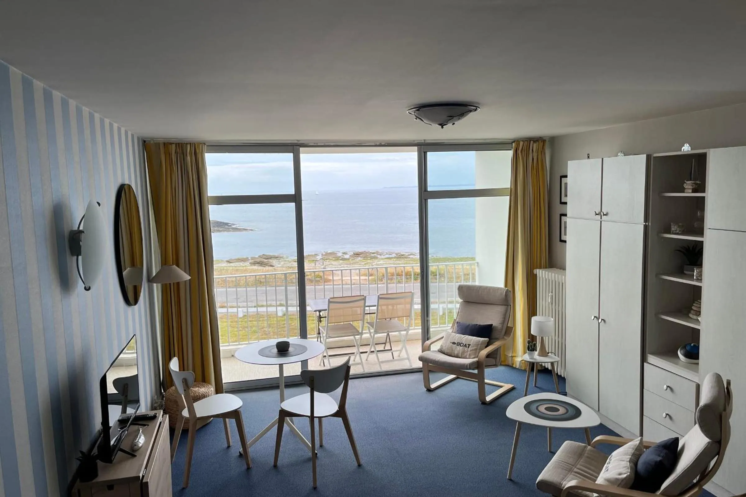 View of the islands 2nd floor near thalasso