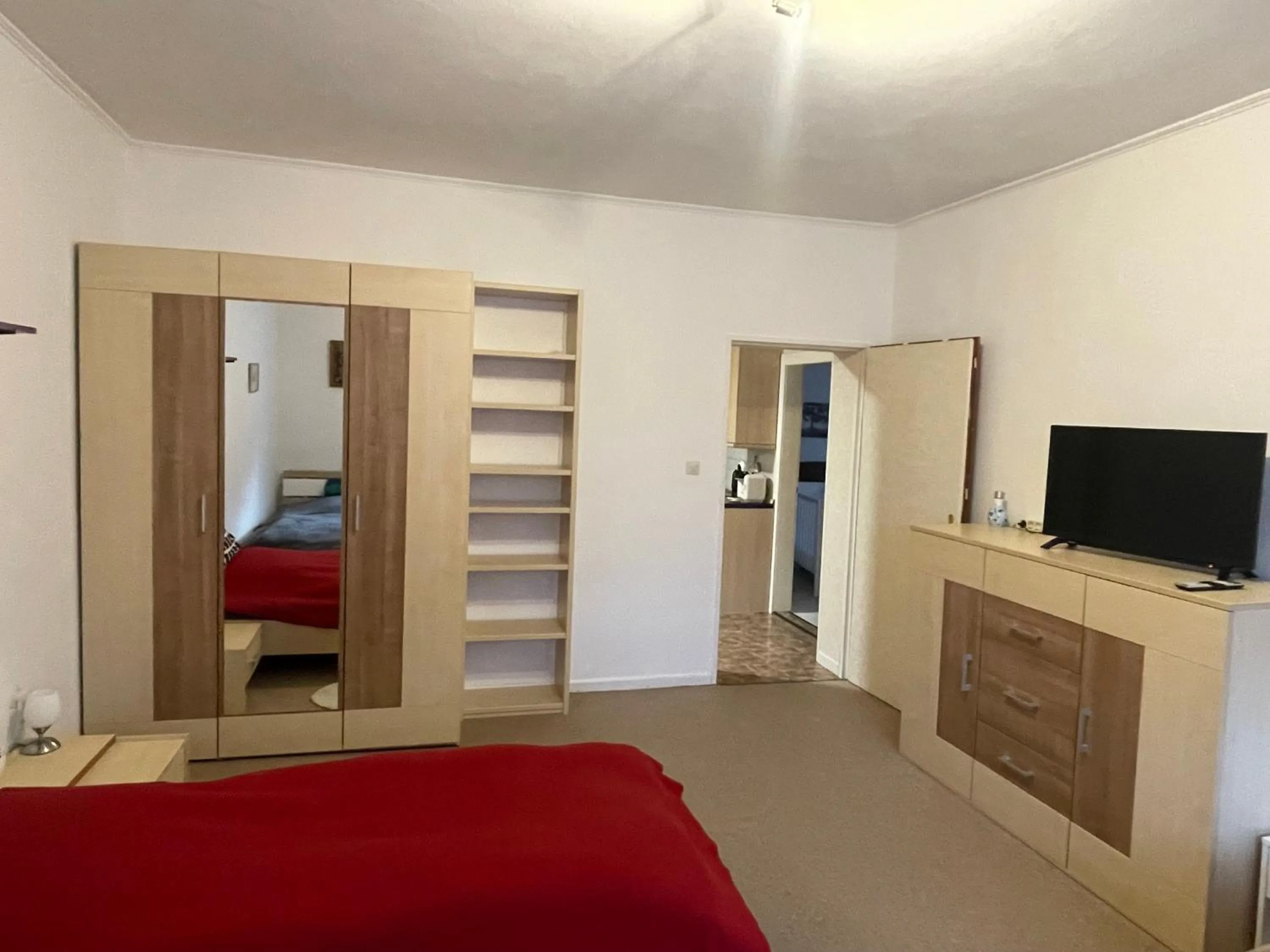 Bed in RobinsHomes-Weddel