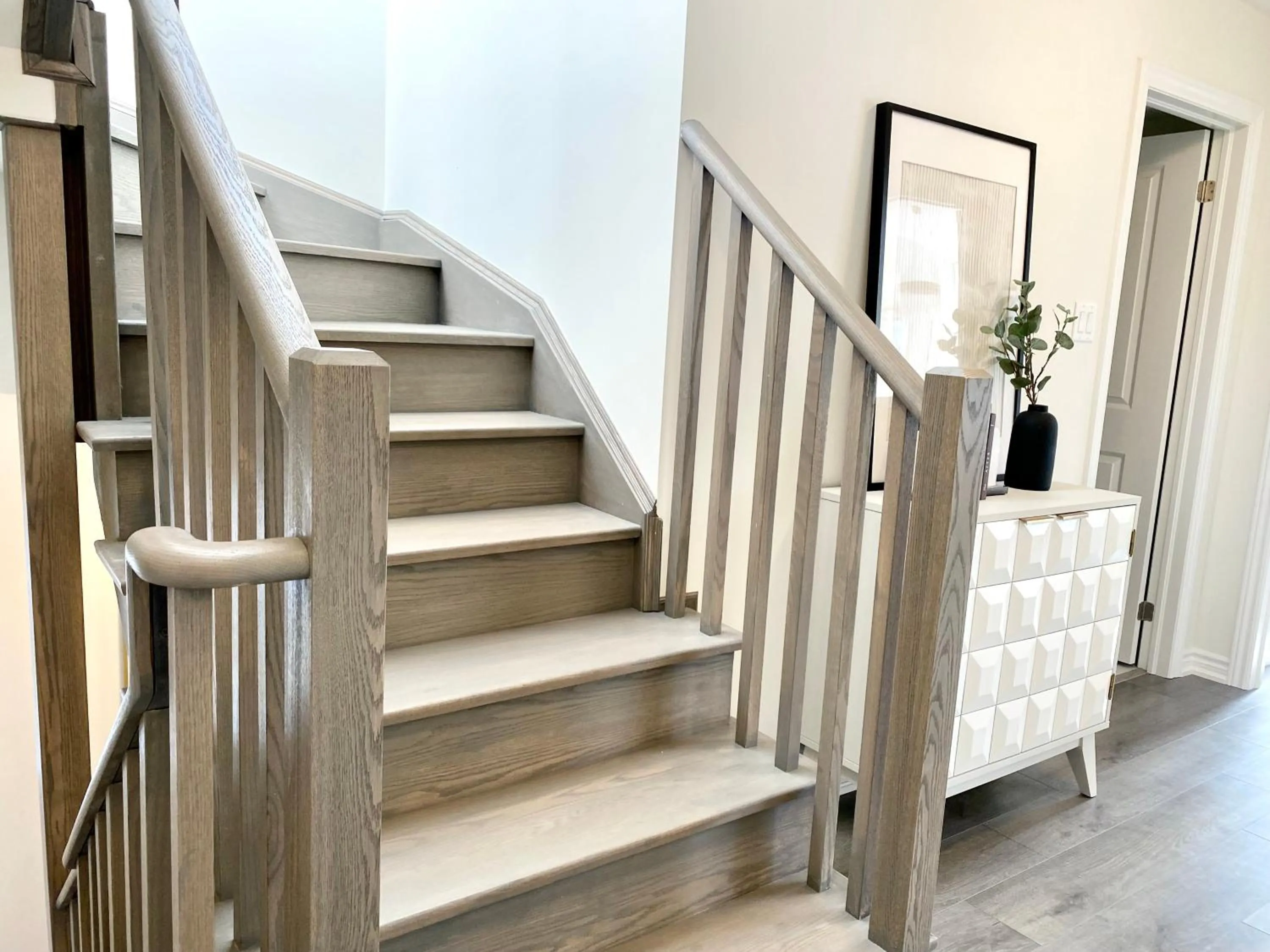 Modern and Bright Luxury Home Centrally Located in Toronto’s GTA