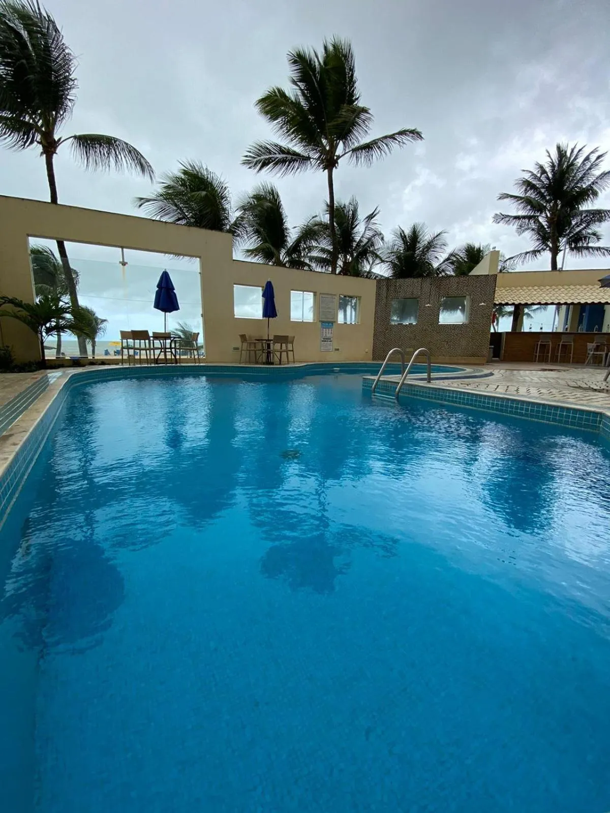 Swimming pool in Flat Beira Mar Piedade