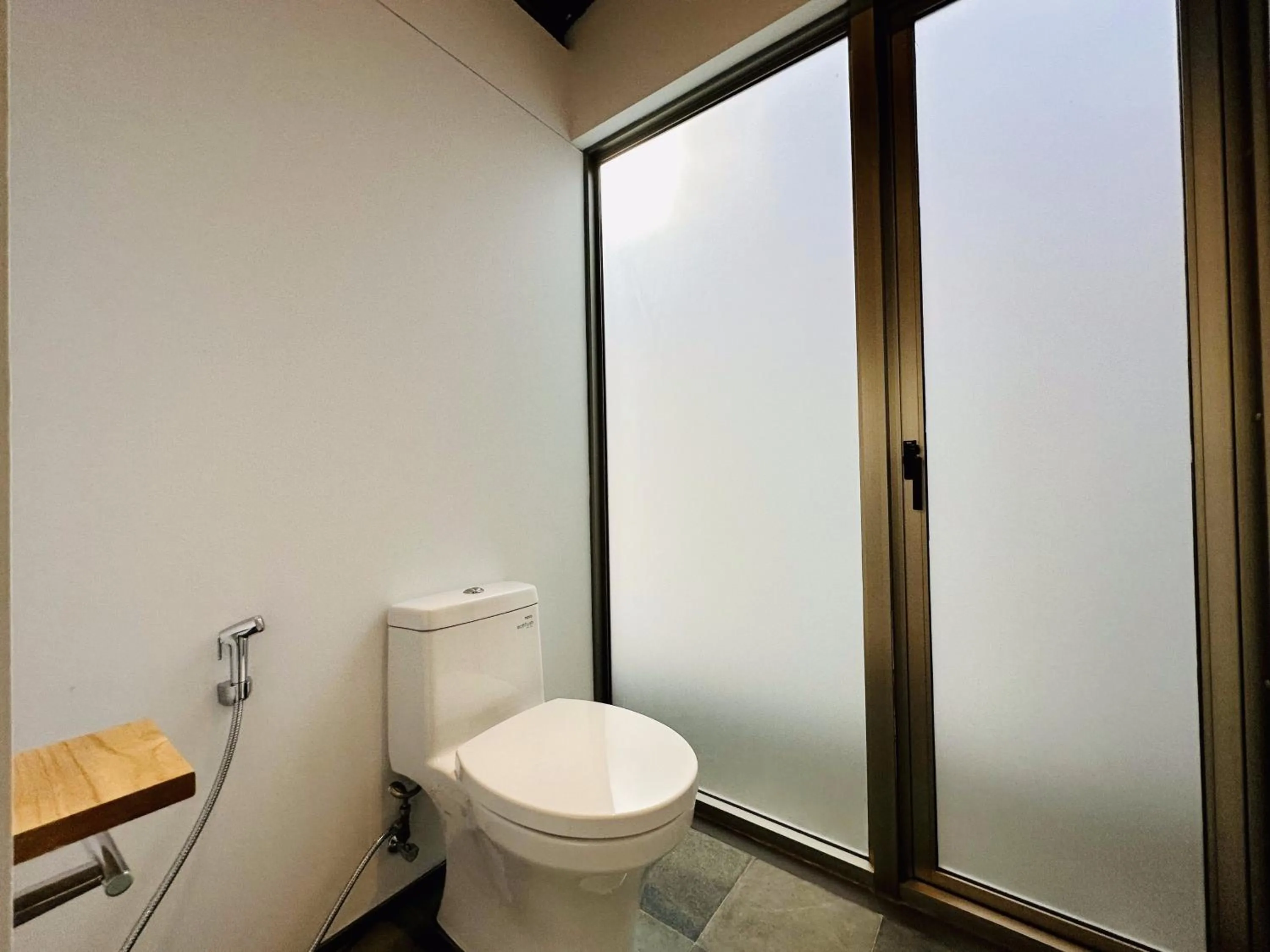 Toilet in Bungalow Homes