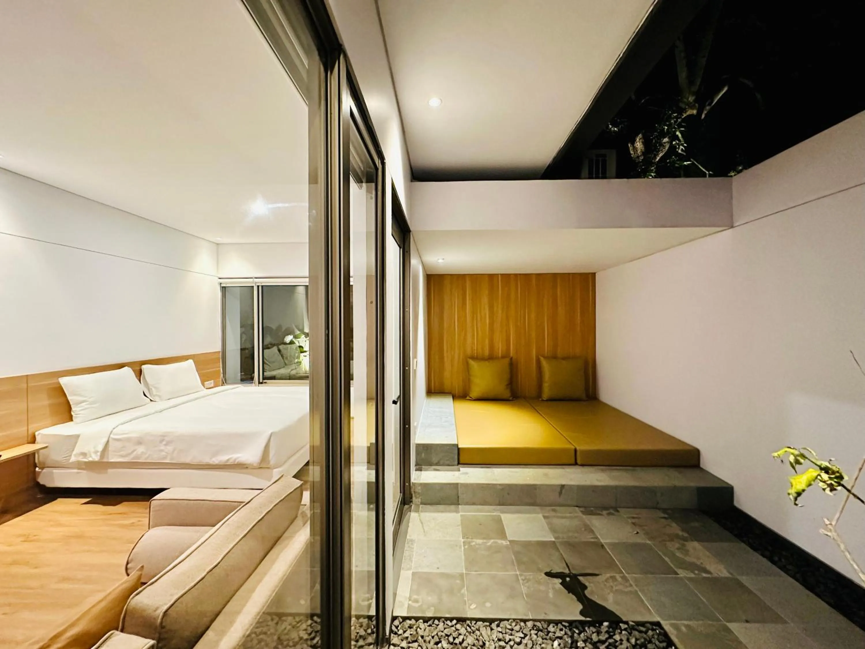 Balcony/Terrace, Bed in Bungalow Homes