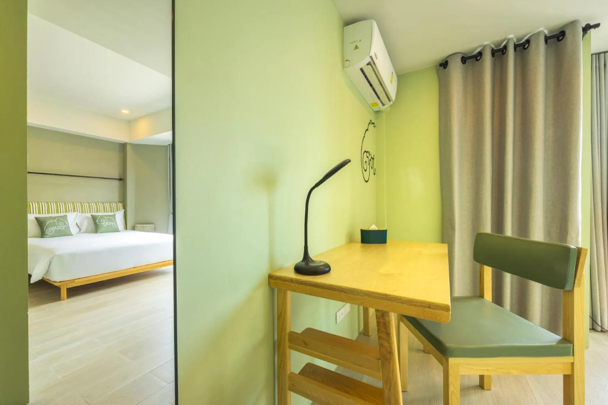 Seating area, Bed in Chamemon Bed Phuket Town