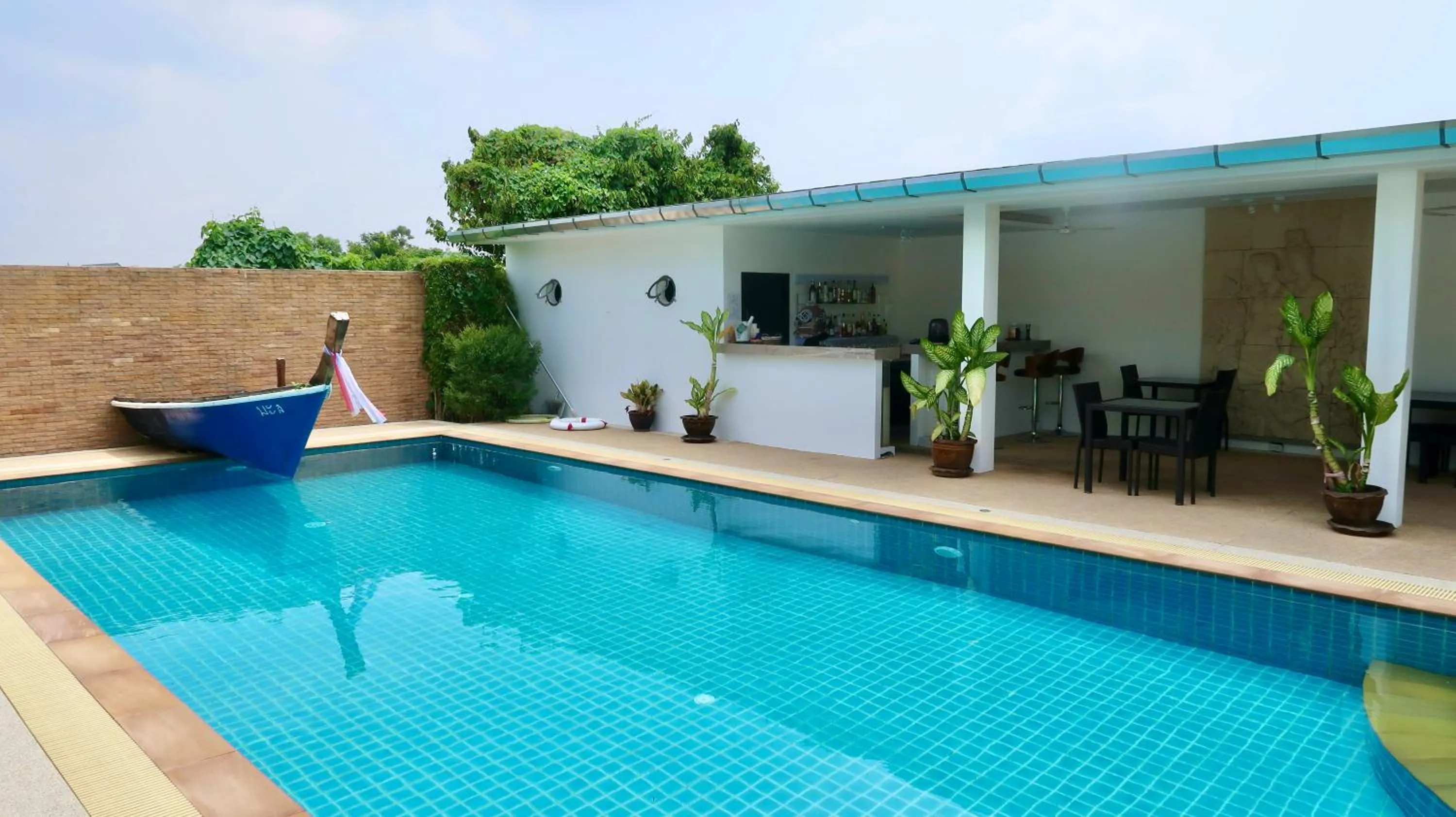 Swimming pool in Jasmine Village