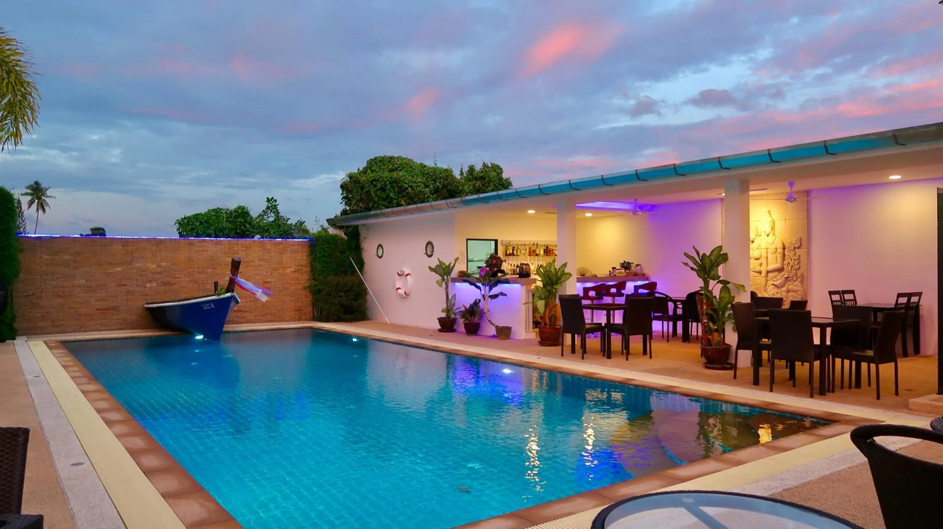 Swimming pool in Jasmine Village