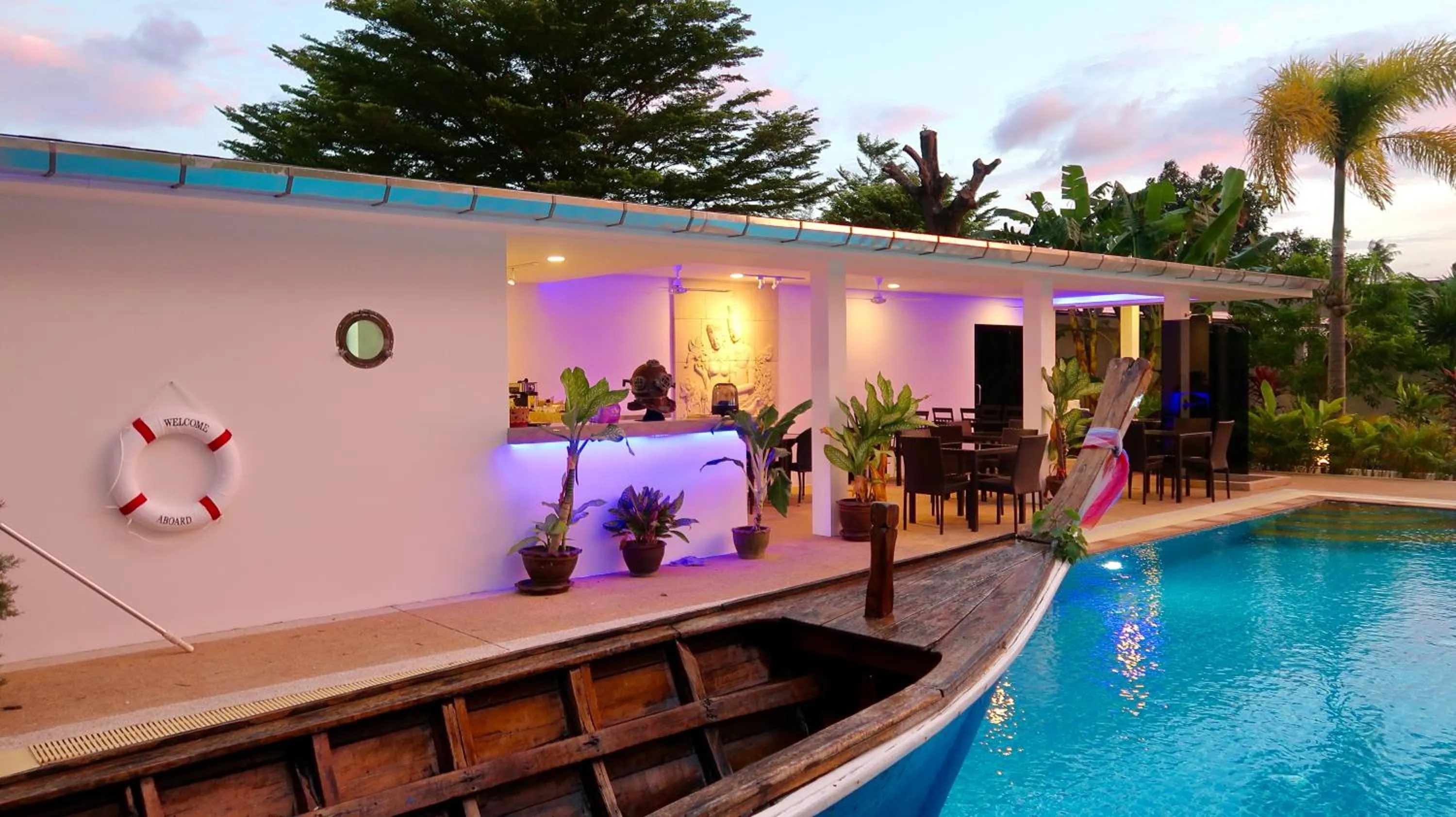 Swimming pool in Jasmine Village