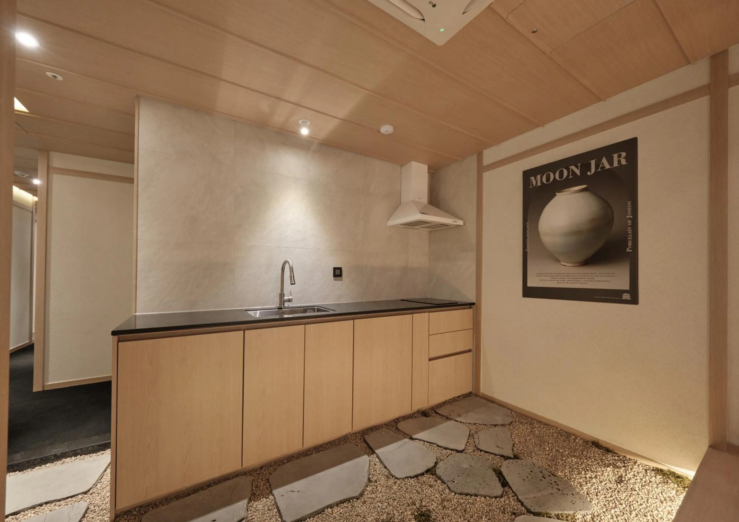 Kitchen or kitchenette in UH Suite Central Seoul