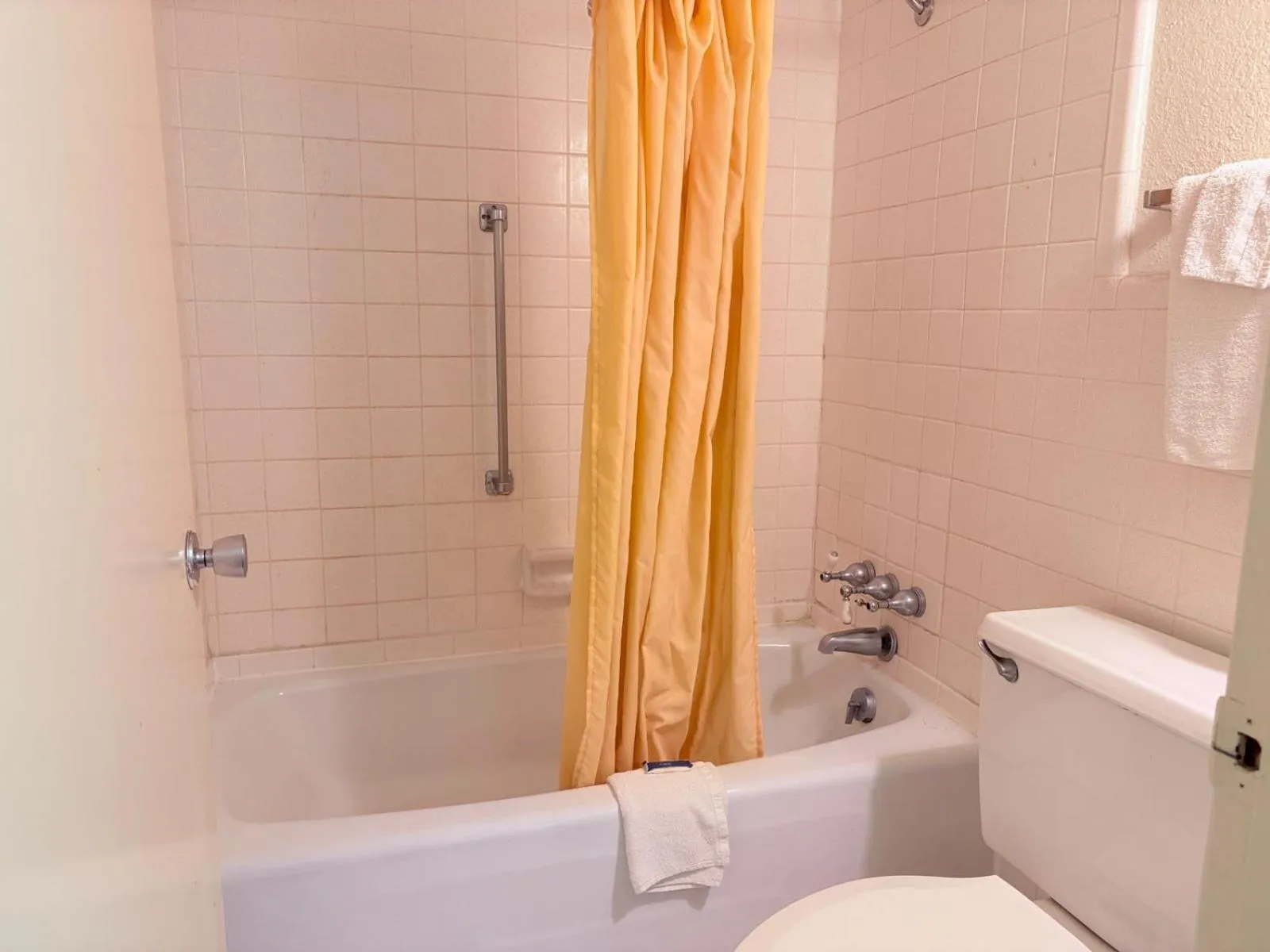 Bathroom in Executive Inn & Suites Lufkin US 59