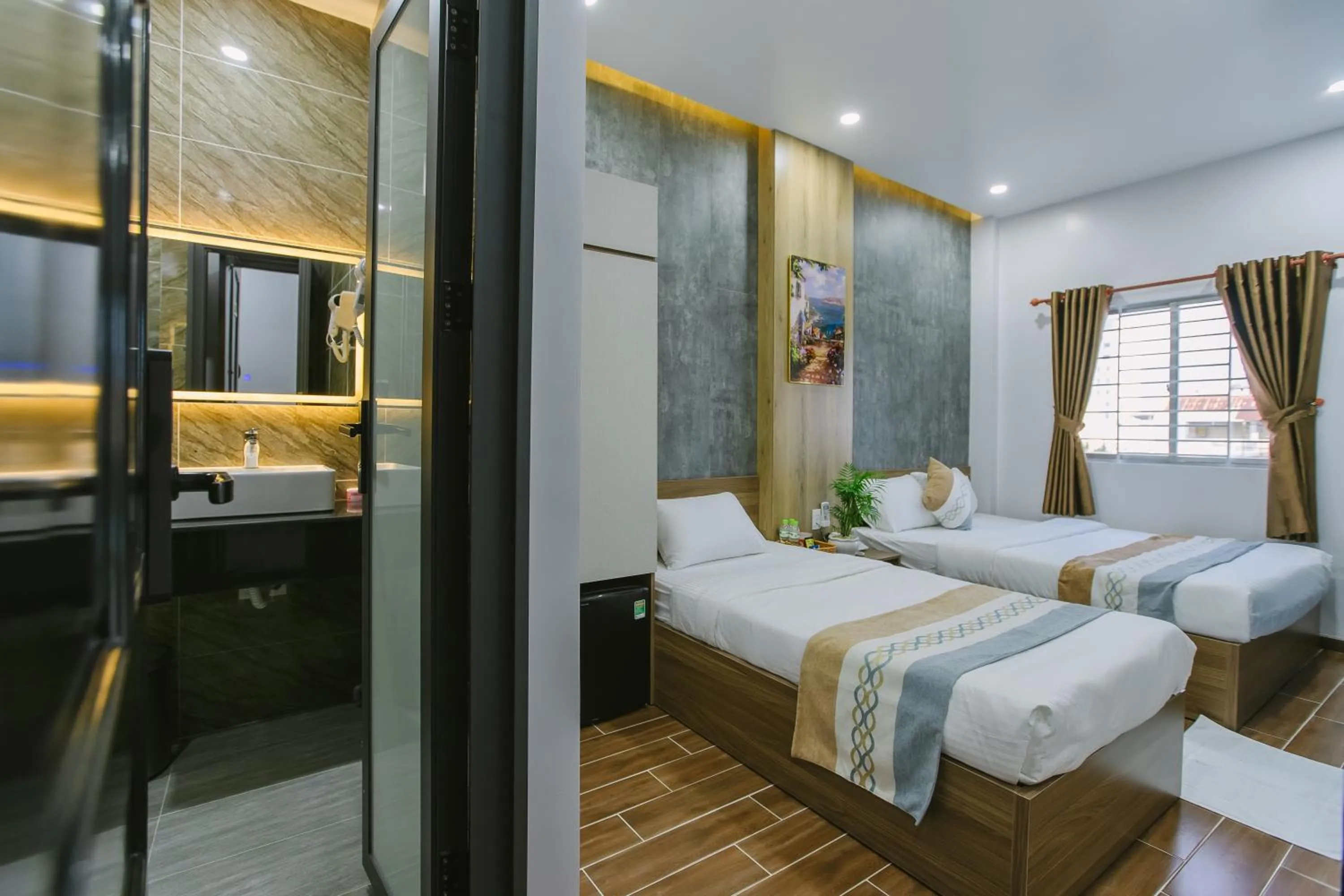 Photo of the whole room, Bed in Peony Hotel