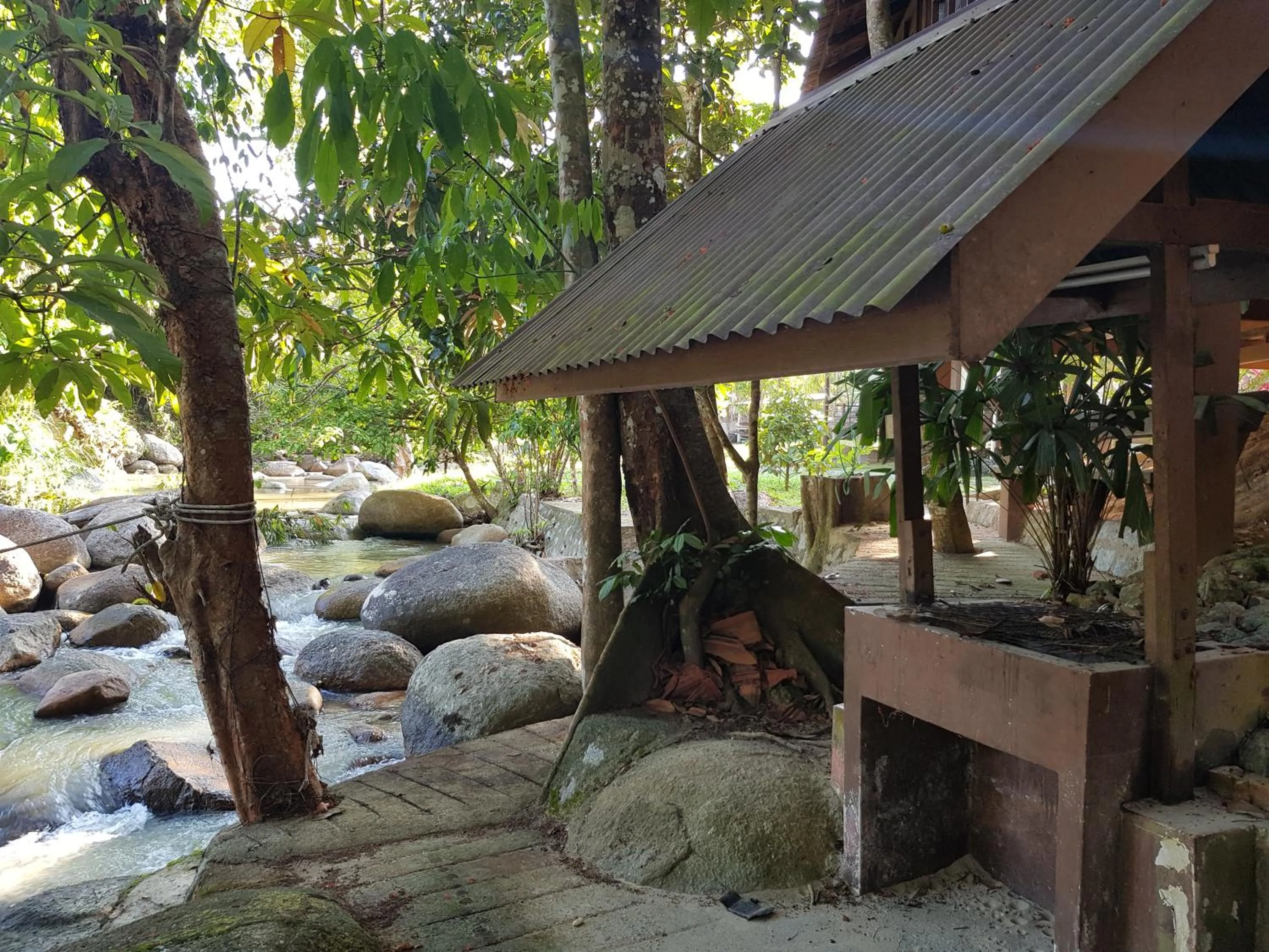 BBQ facilities in D'Impiana Riverview Chalet # Lenggong
