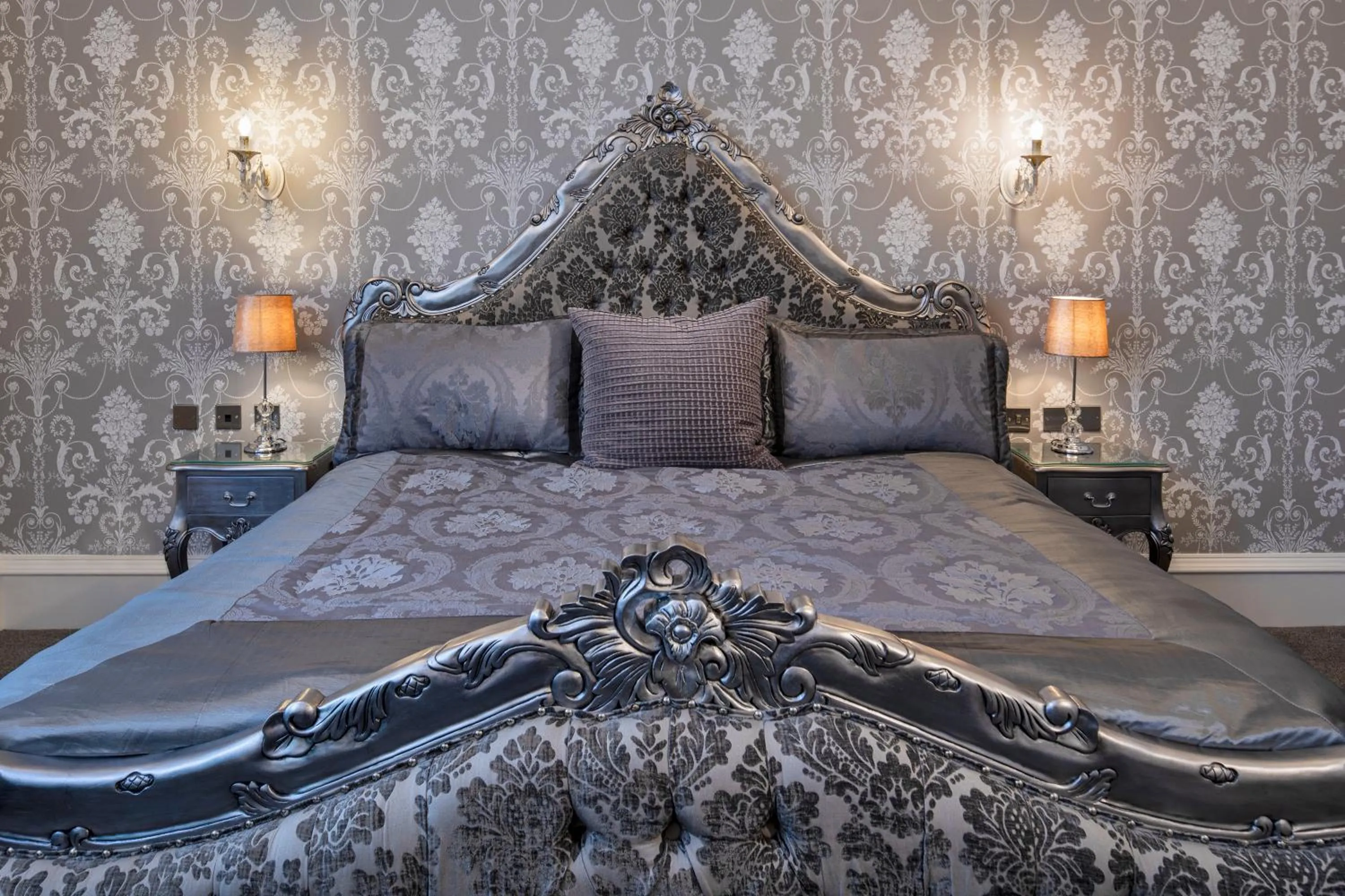 Bedroom, Bed in Weetwood Hall Estate