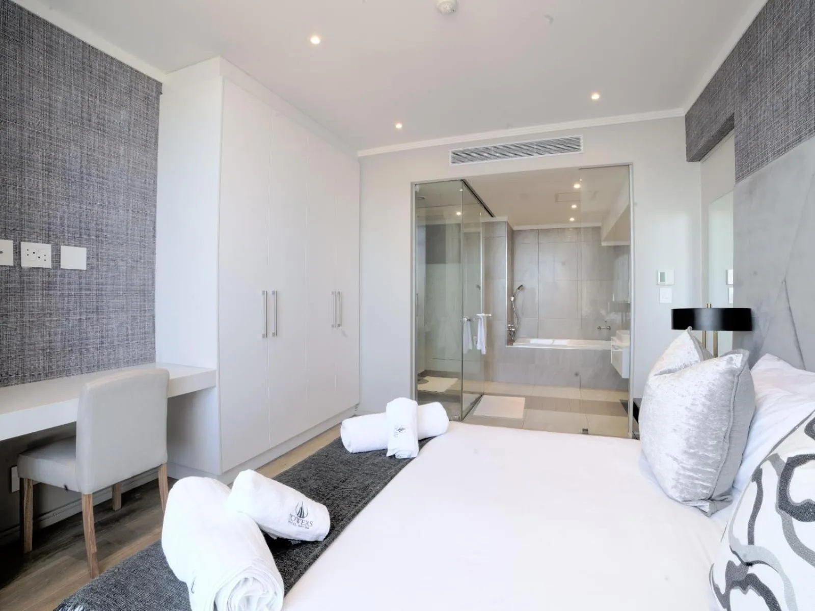 Photo of the whole room, Bed in Masingita Towers Hotel and SPA