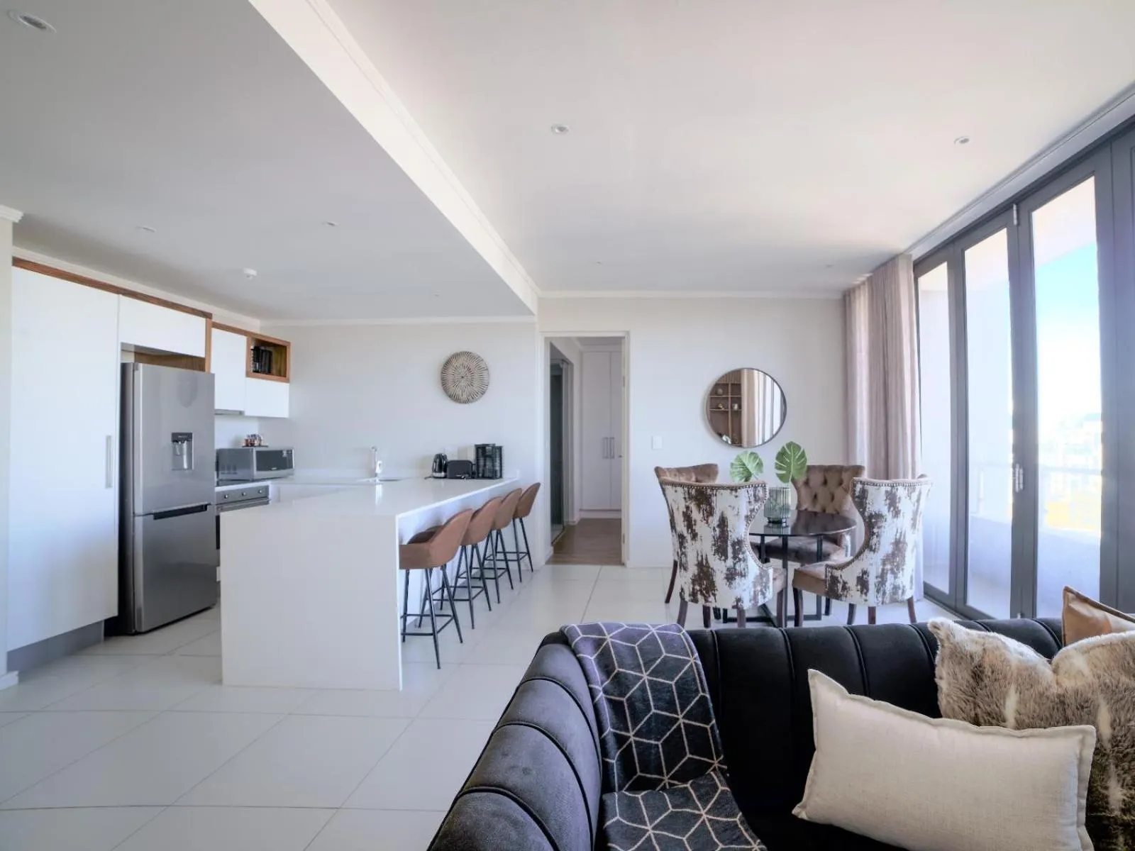 Kitchen or kitchenette in Masingita Towers Hotel and SPA