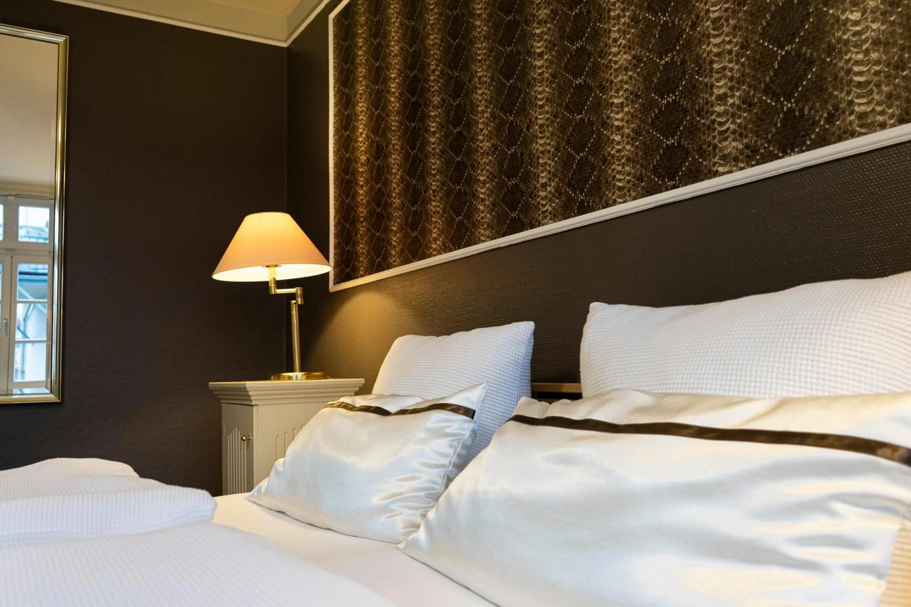 Photo of the whole room, Bed in Rein Klassik Hotel