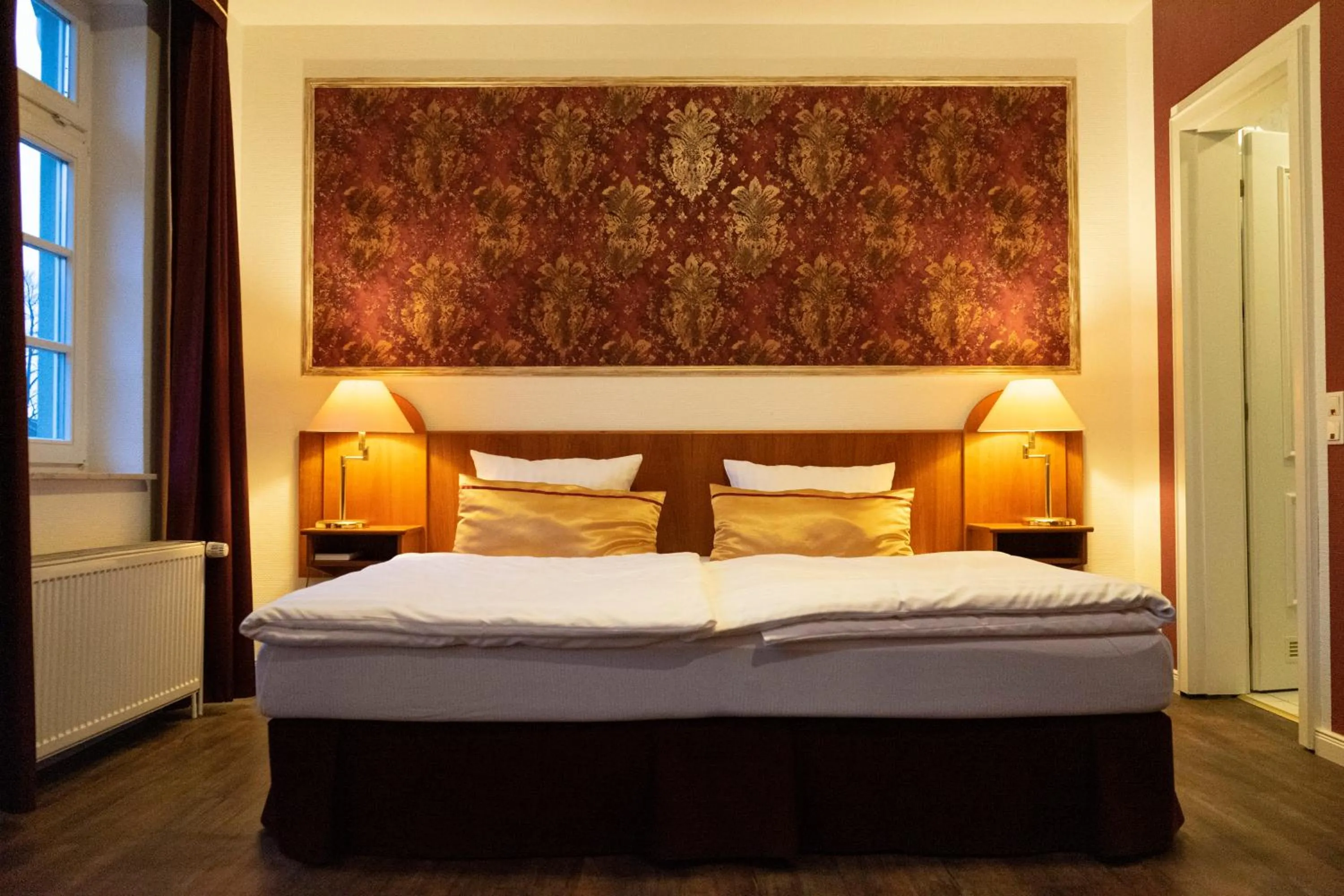 Photo of the whole room, Bed in Rein Klassik Hotel