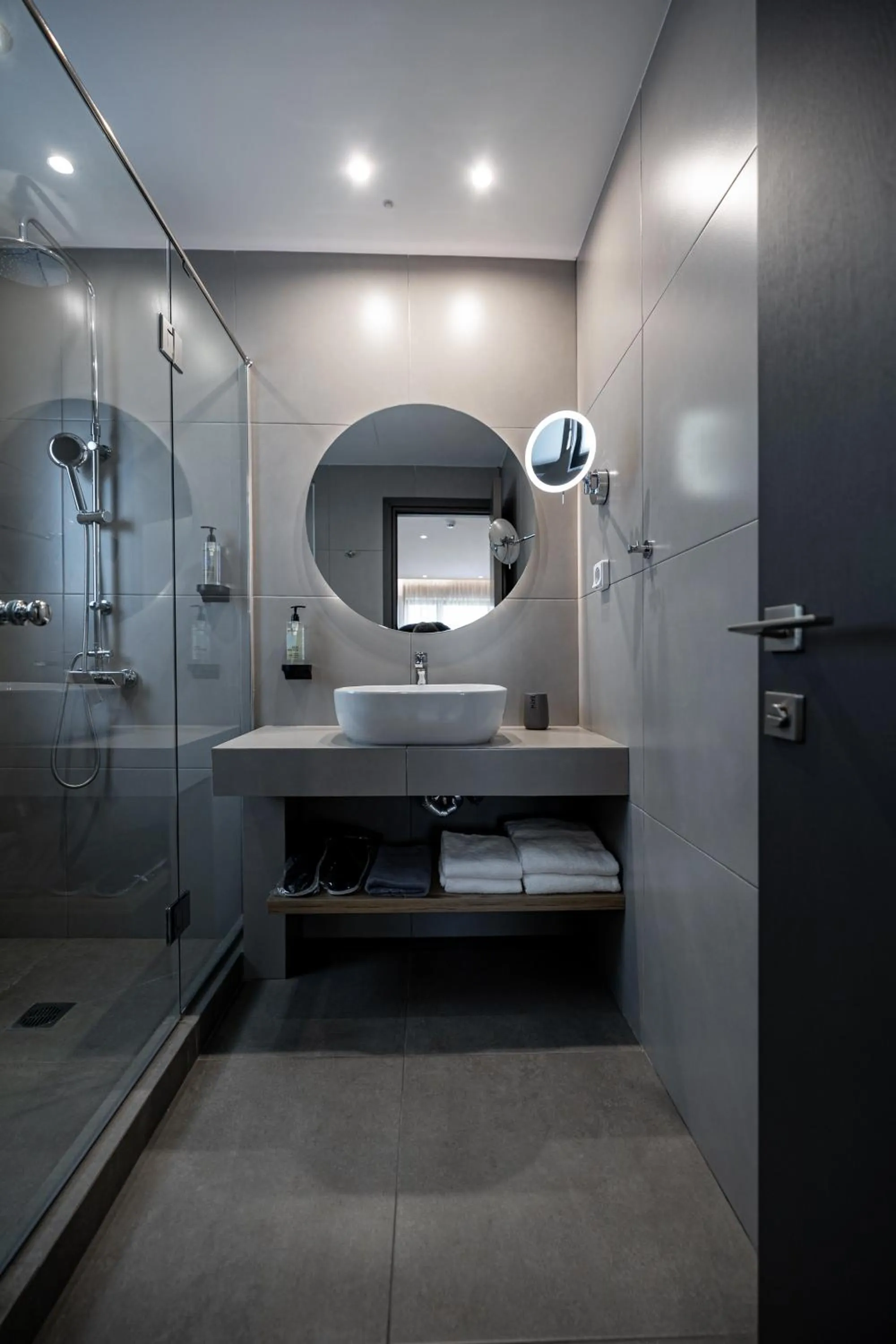 Bathroom in Pnoe Urban Living