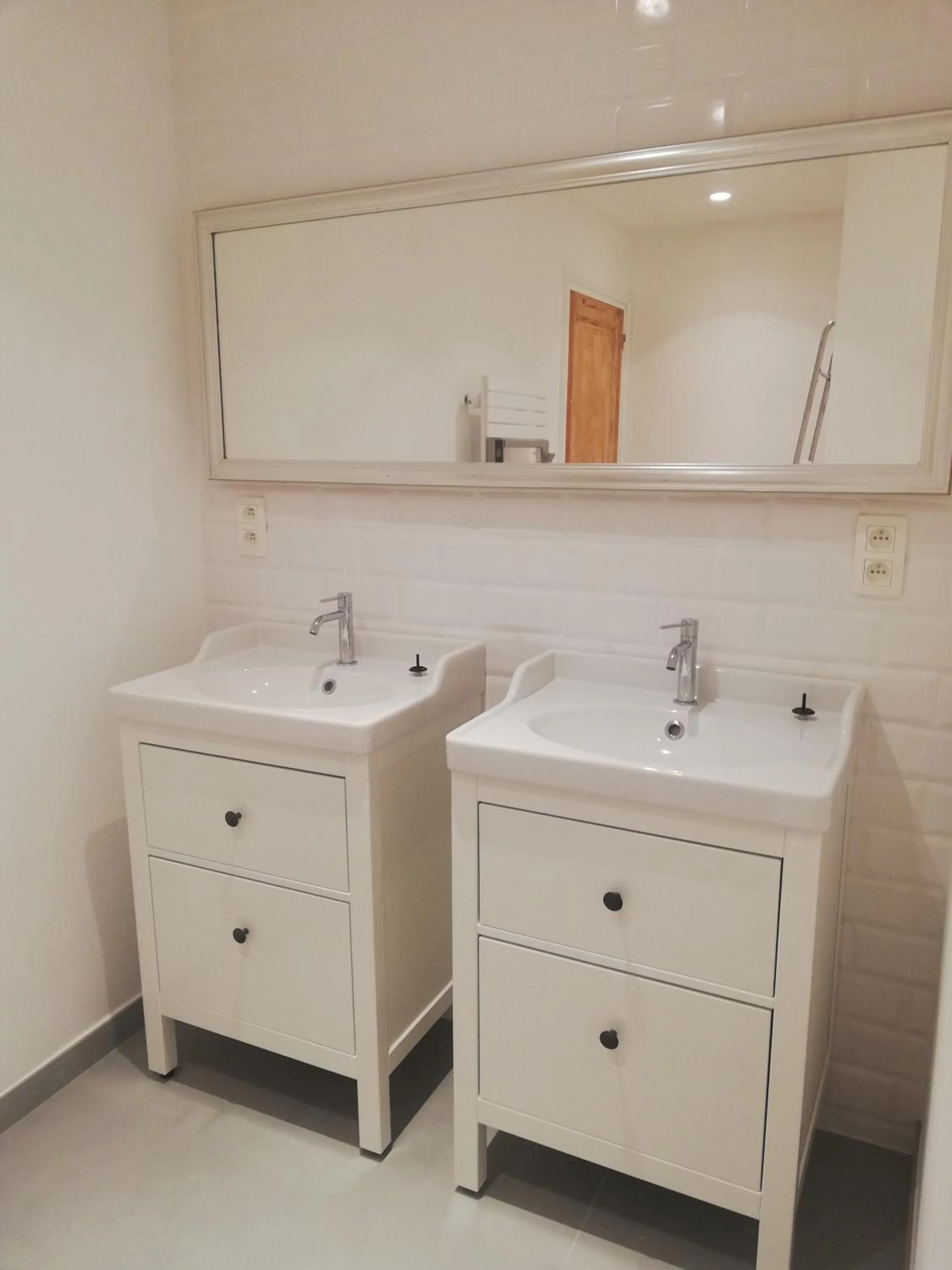 Shower, Bathroom in Les 3 Platanes