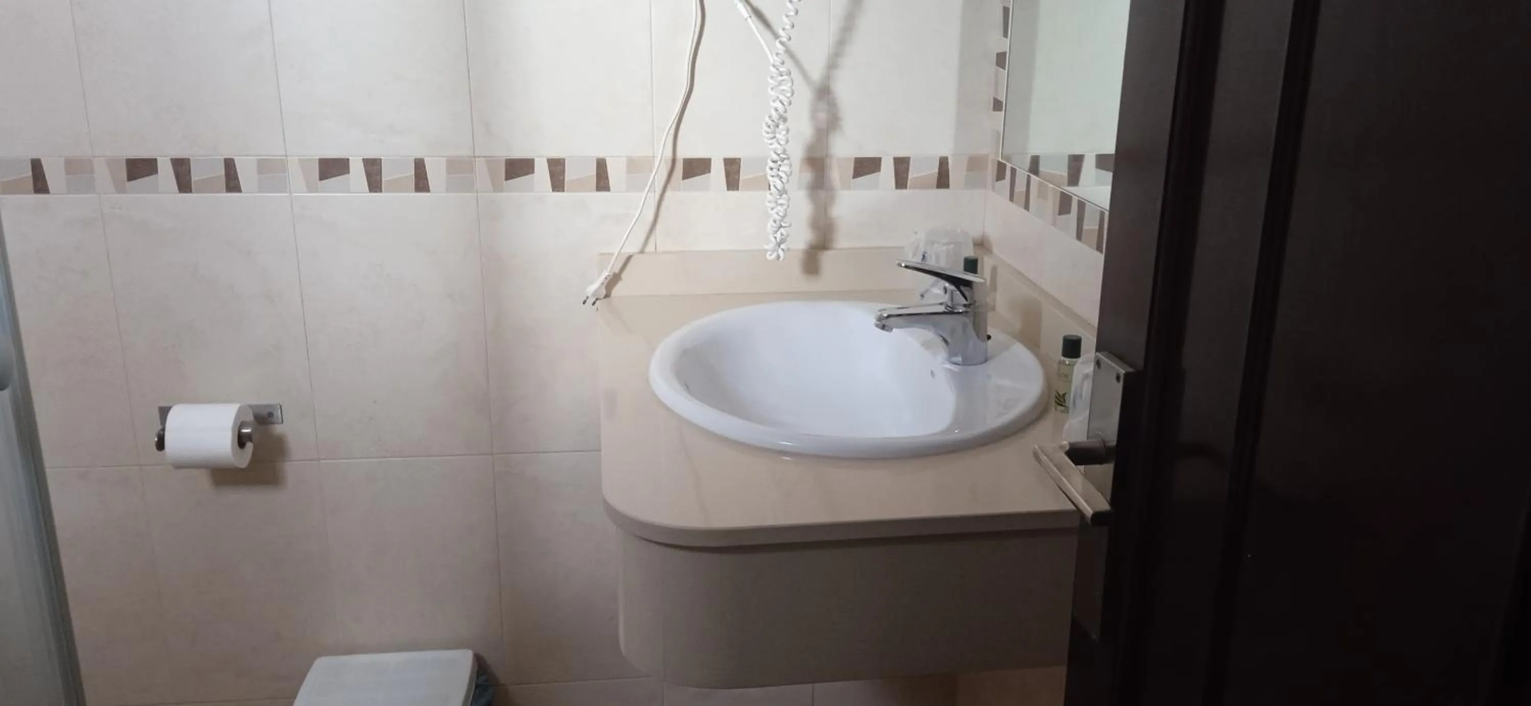 Bathroom in Hotel del Carmen