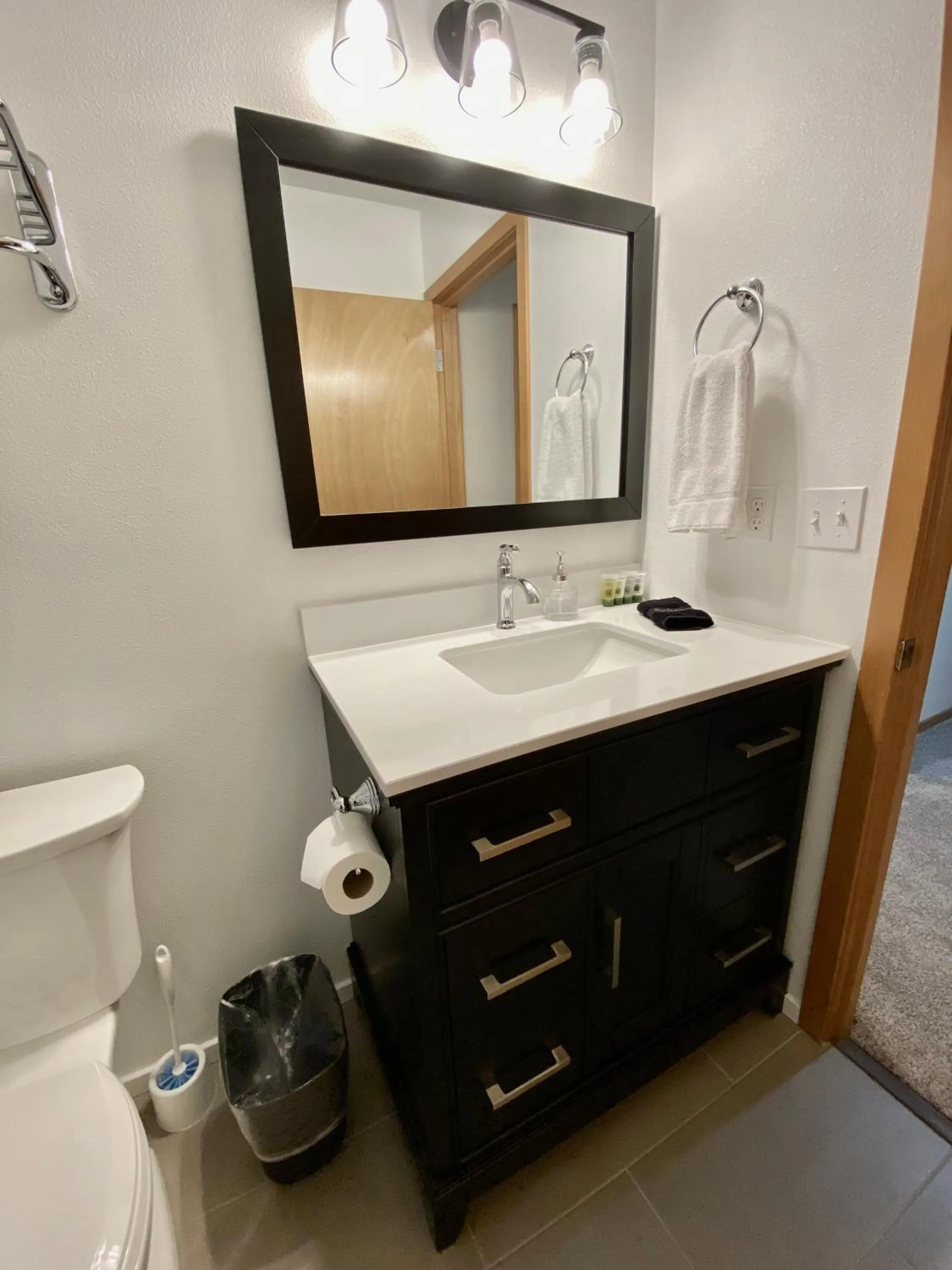 Property building in Three Peaks Retreat