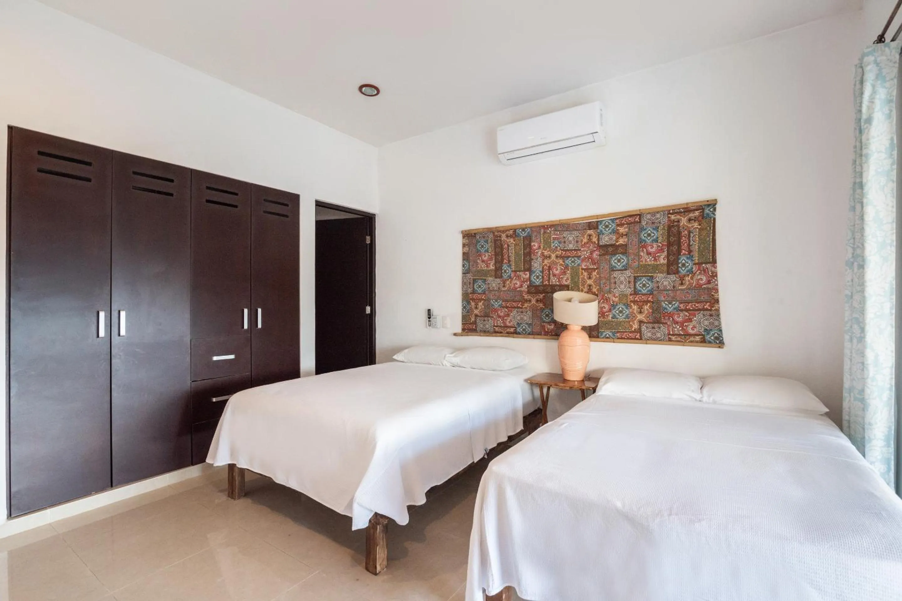 Photo of the whole room, Bed in Villas Akalan