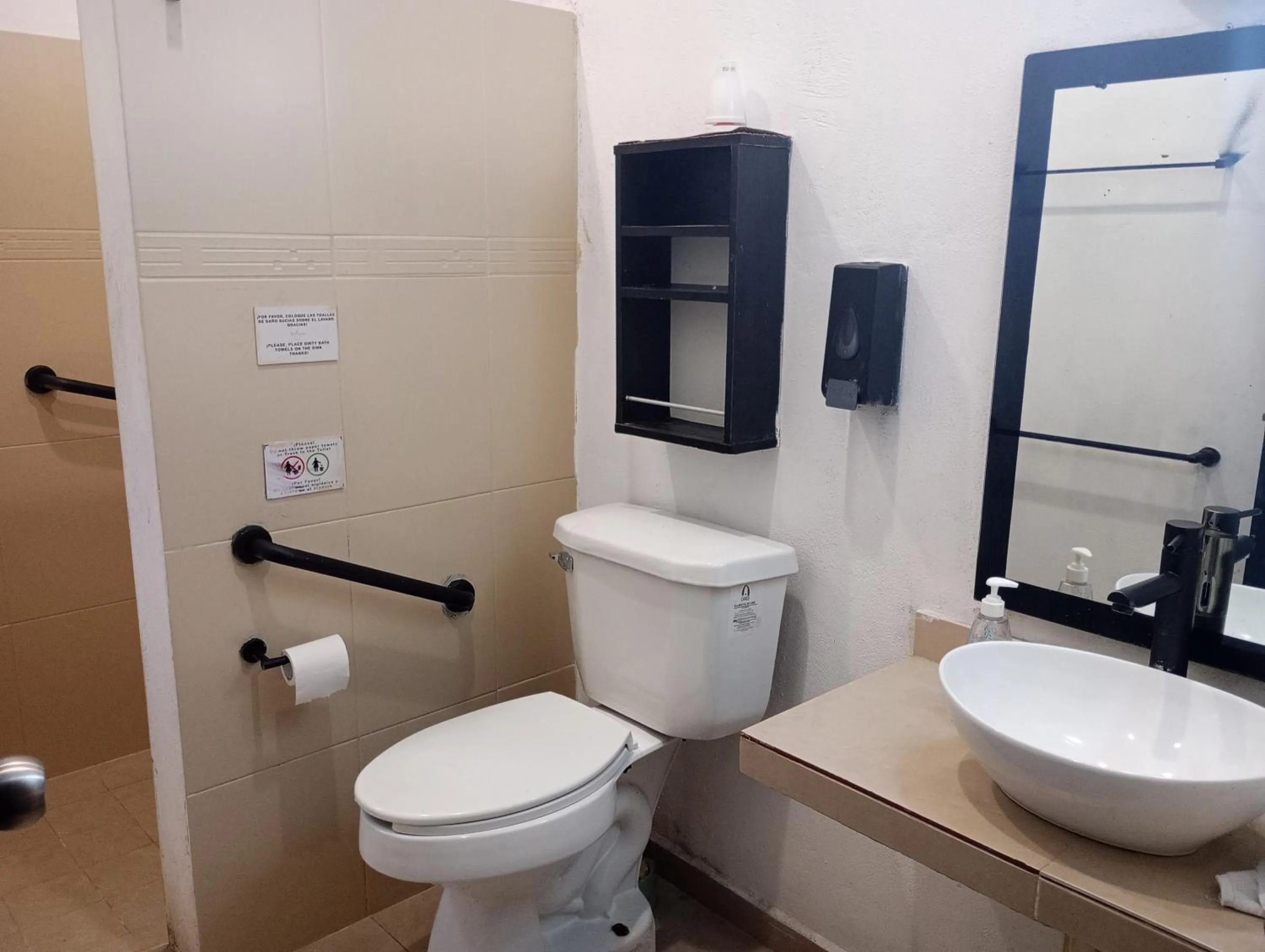 Bathroom in Villas Akalan