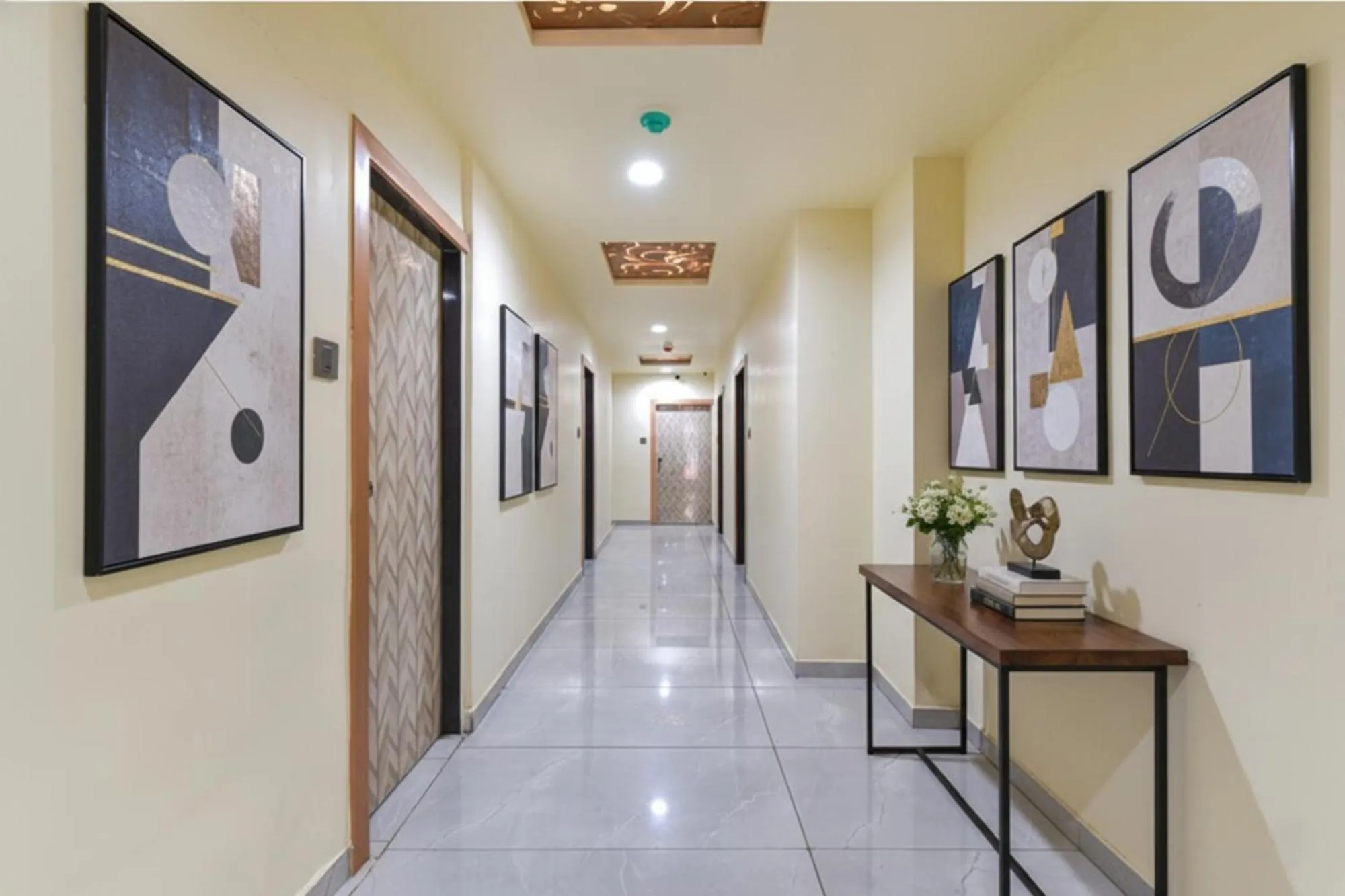 Lobby or reception in FabHotel Max Inn - Inside Himalaya Square