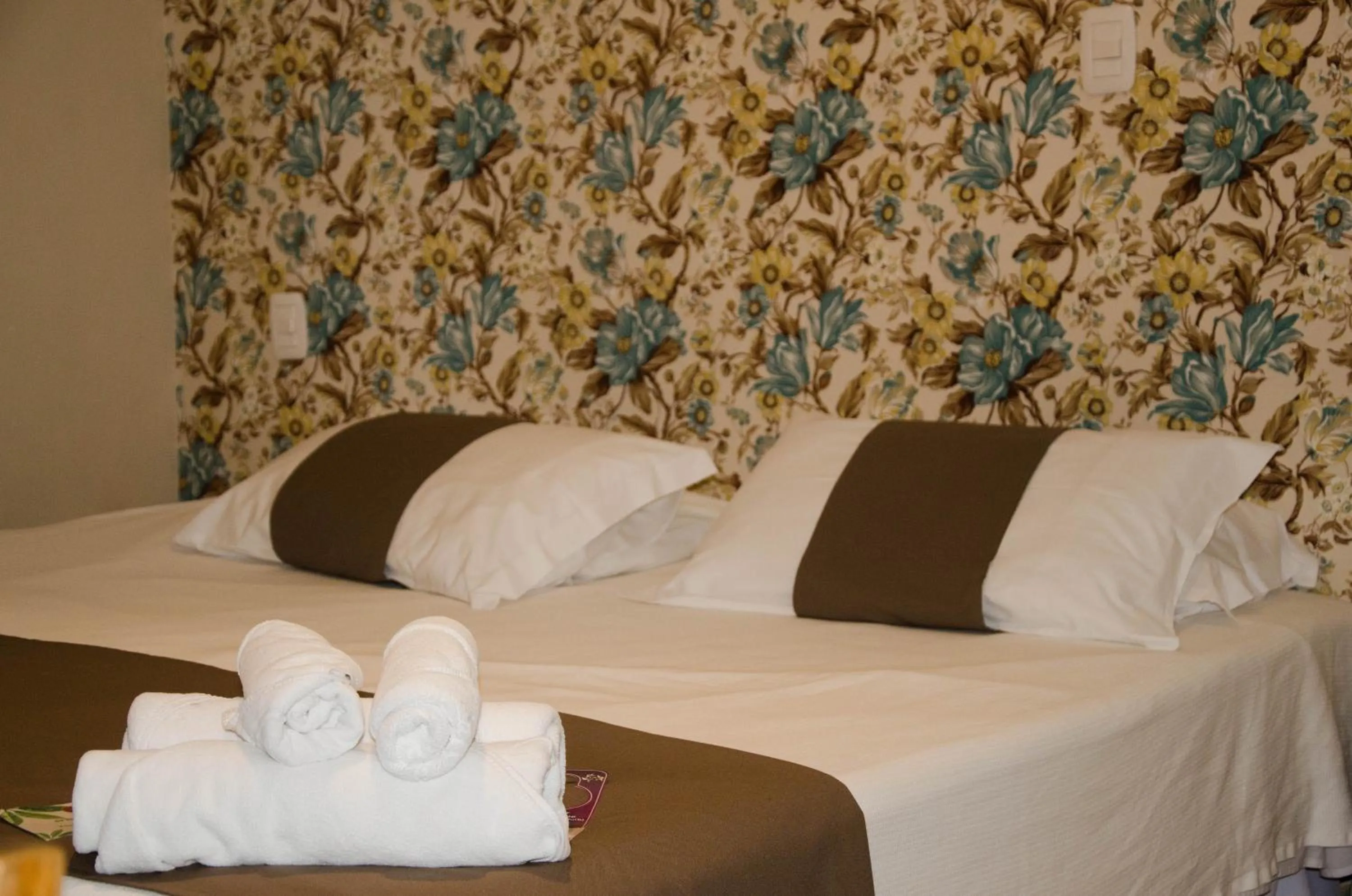 Bed in Germanias Blumen Hotel