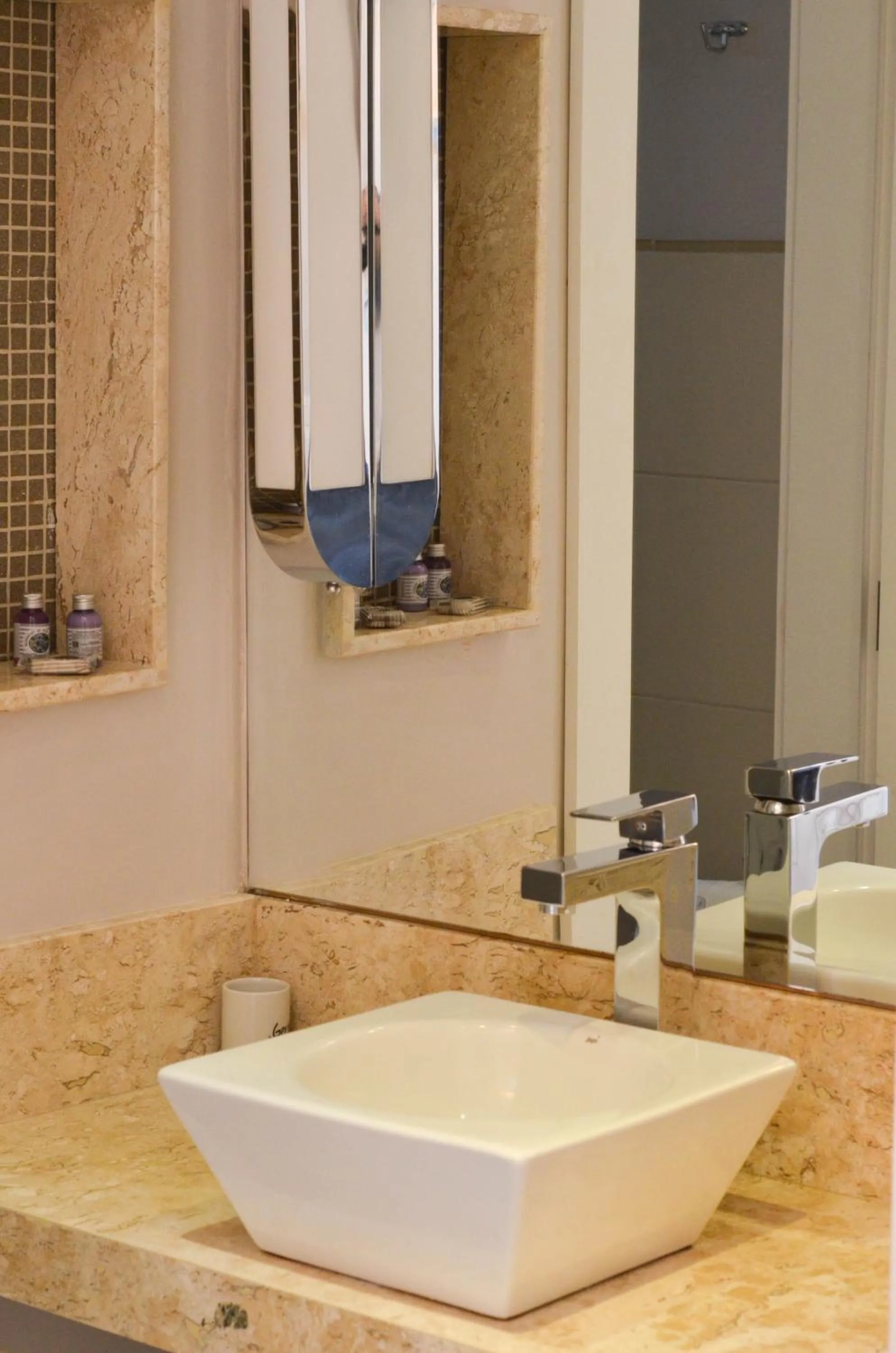 Decorative detail in Germanias Blumen Hotel