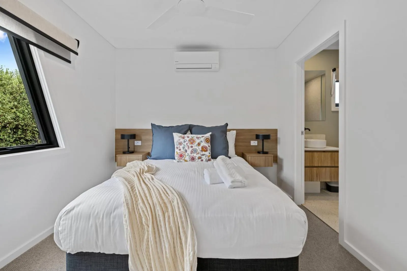 Bed in BIG4 Ingenia Holidays Inverloch