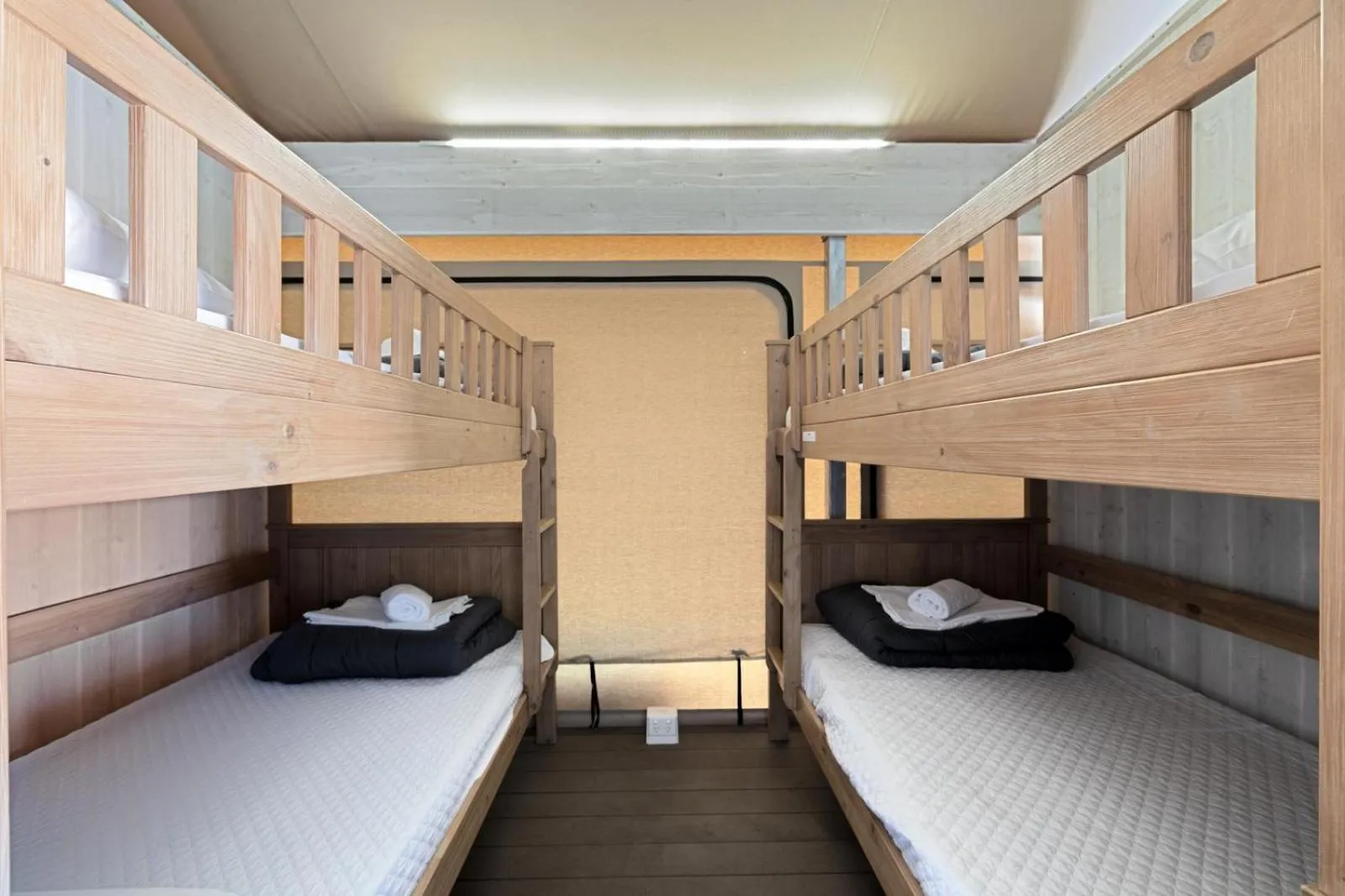 Bed in BIG4 Ingenia Holidays Inverloch