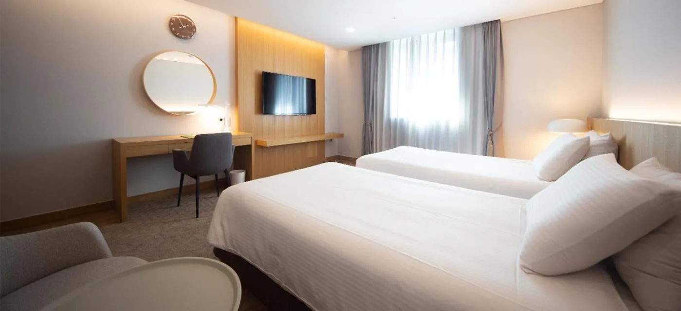 Bed in Ulsan City Hotel