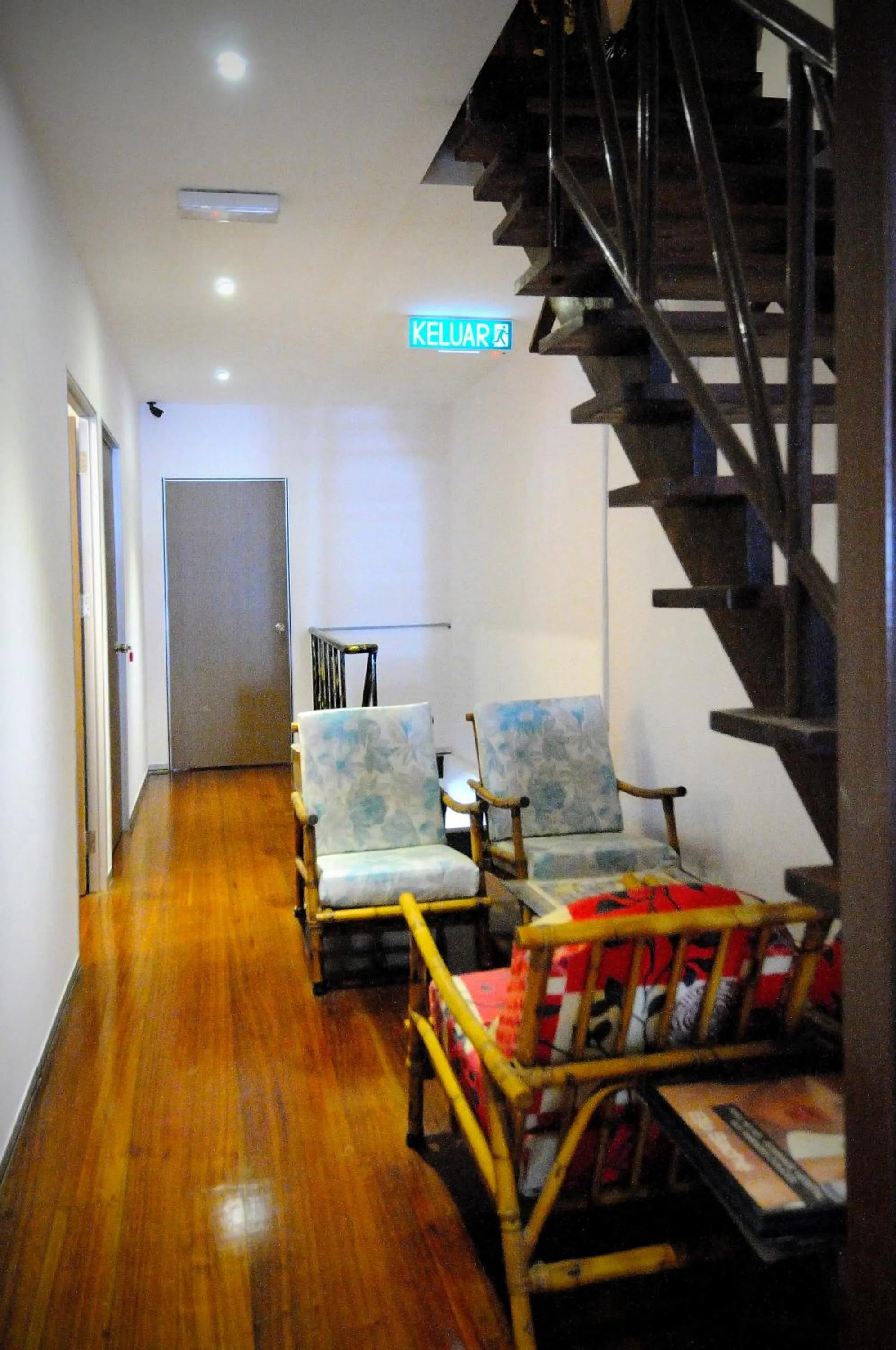 Thirty Three Stewart Houze