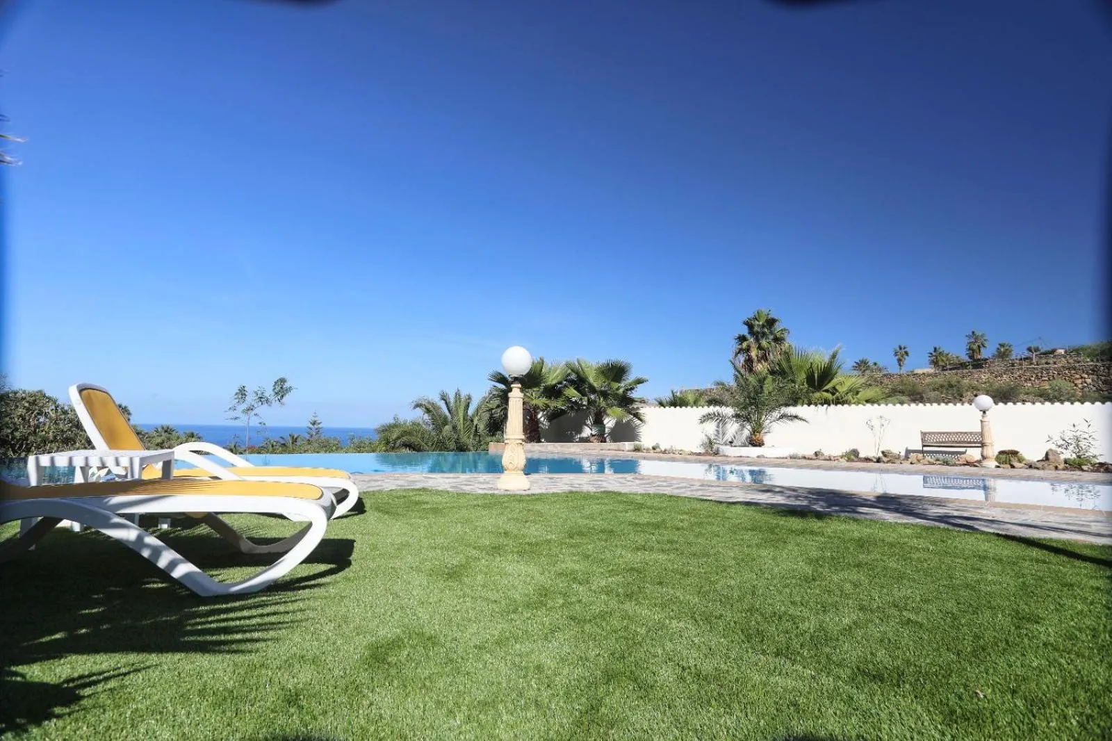 Garden view in Finca Vino Tinto 1