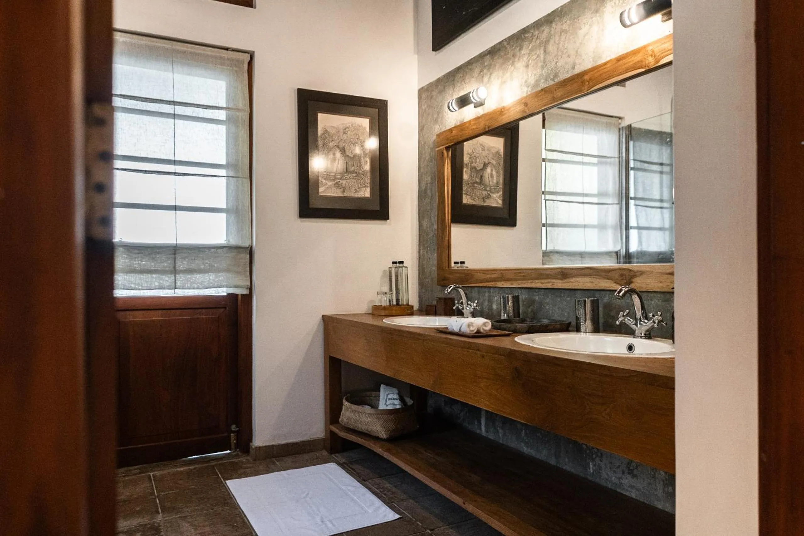 Bathroom in Eraeliya Villas & Gardens