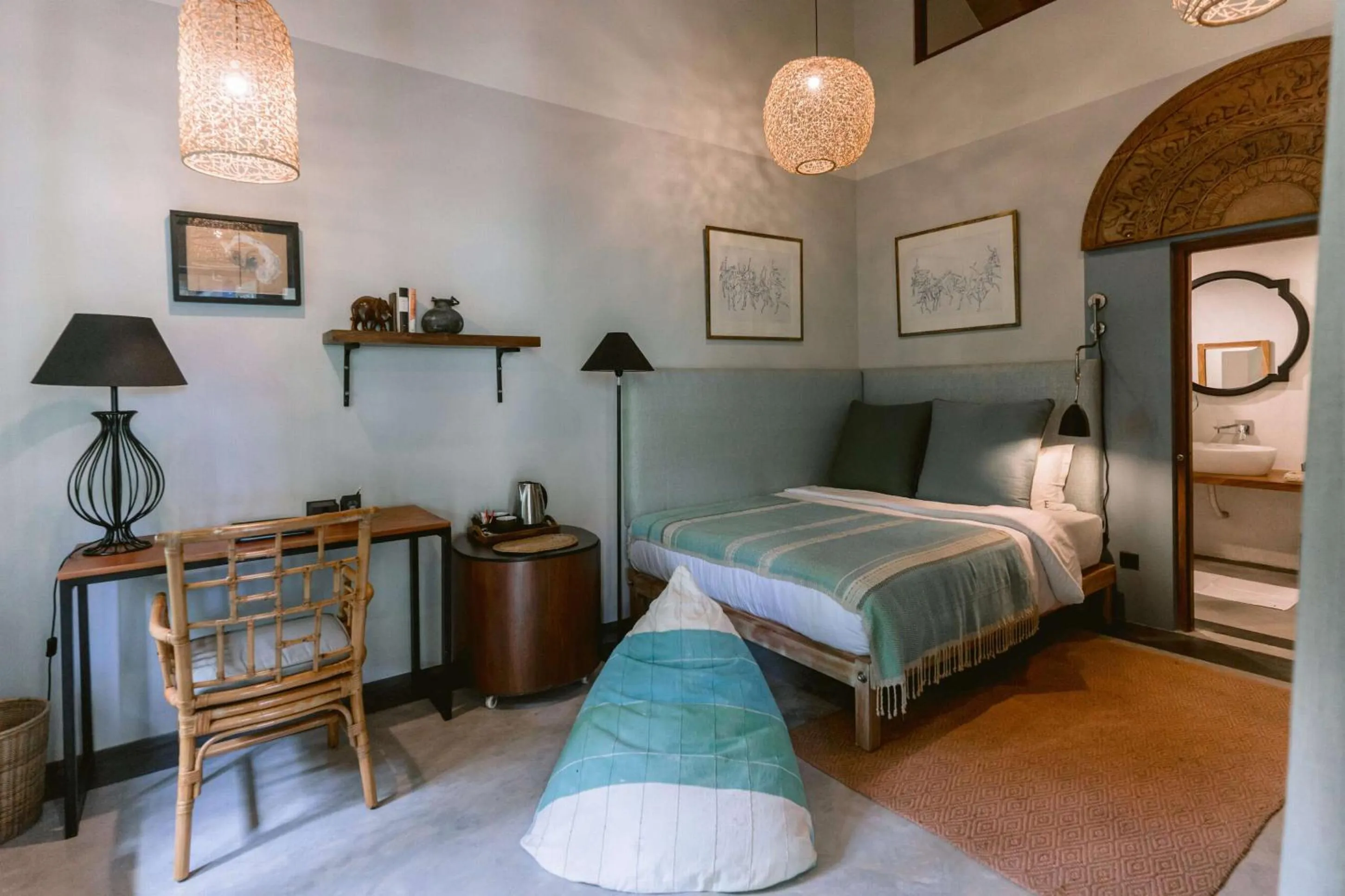 Bed in Eraeliya Villas & Gardens