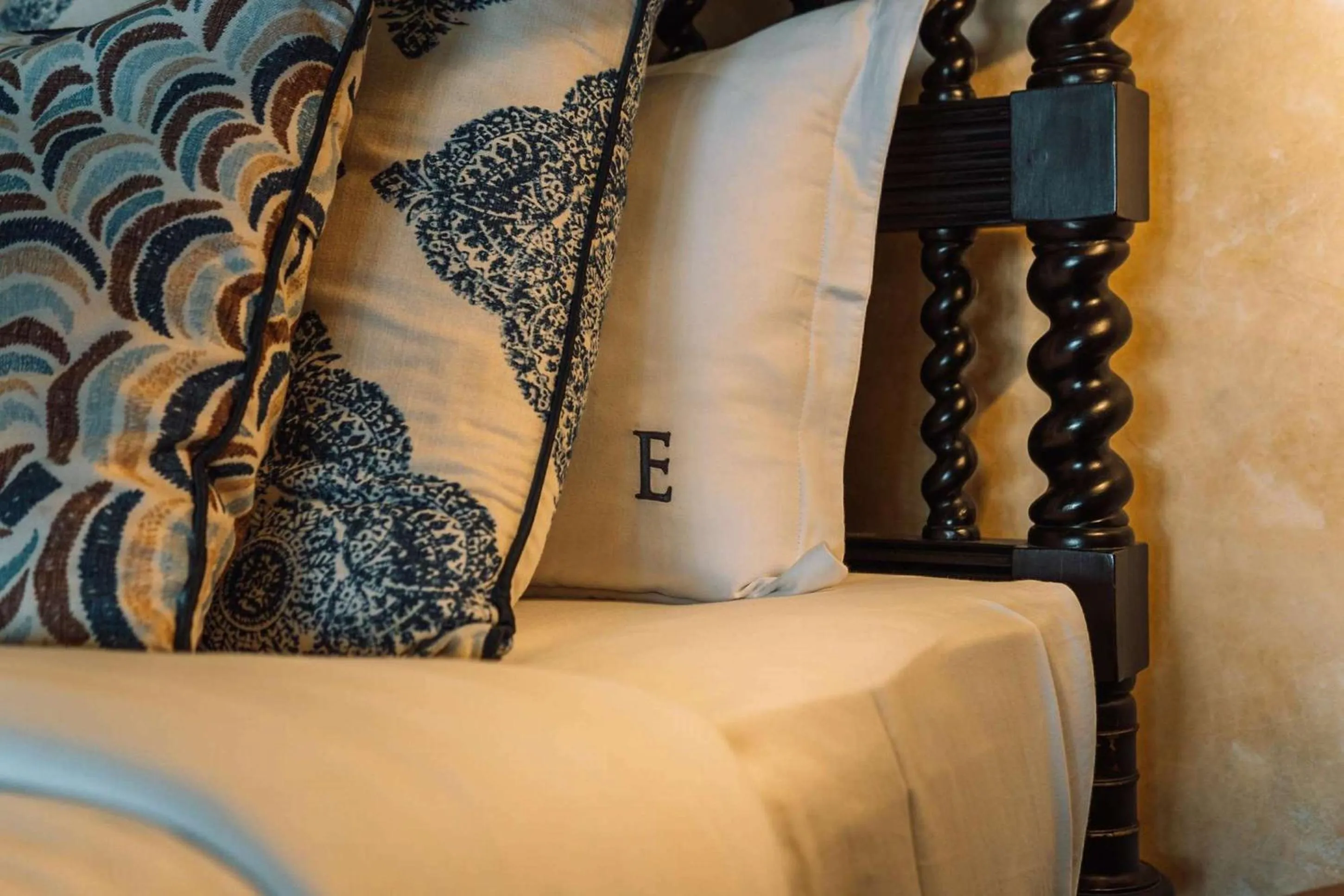 Bed in Eraeliya Villas & Gardens