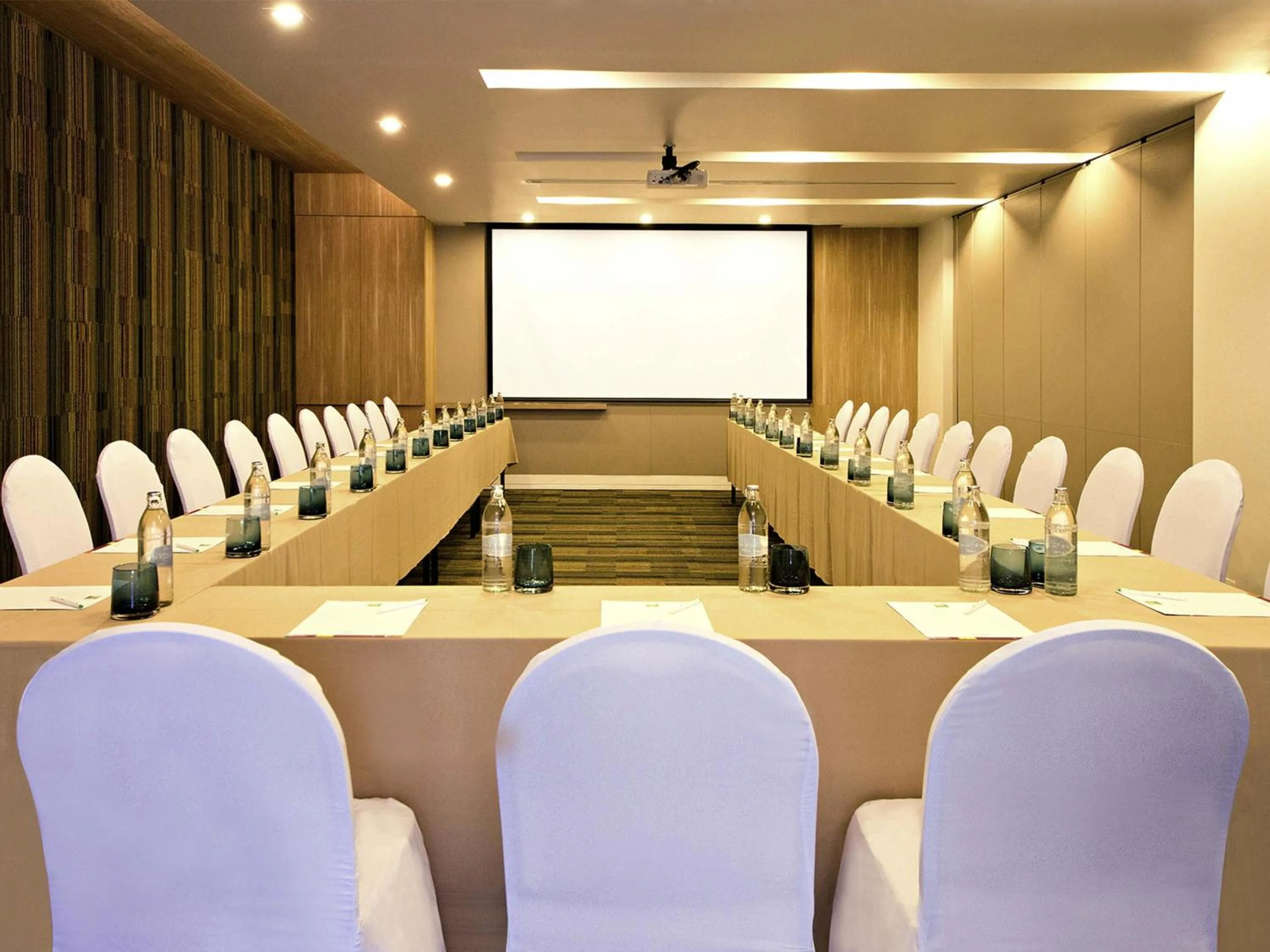 Meeting/conference room in ibis Styles Krabi Ao Nang